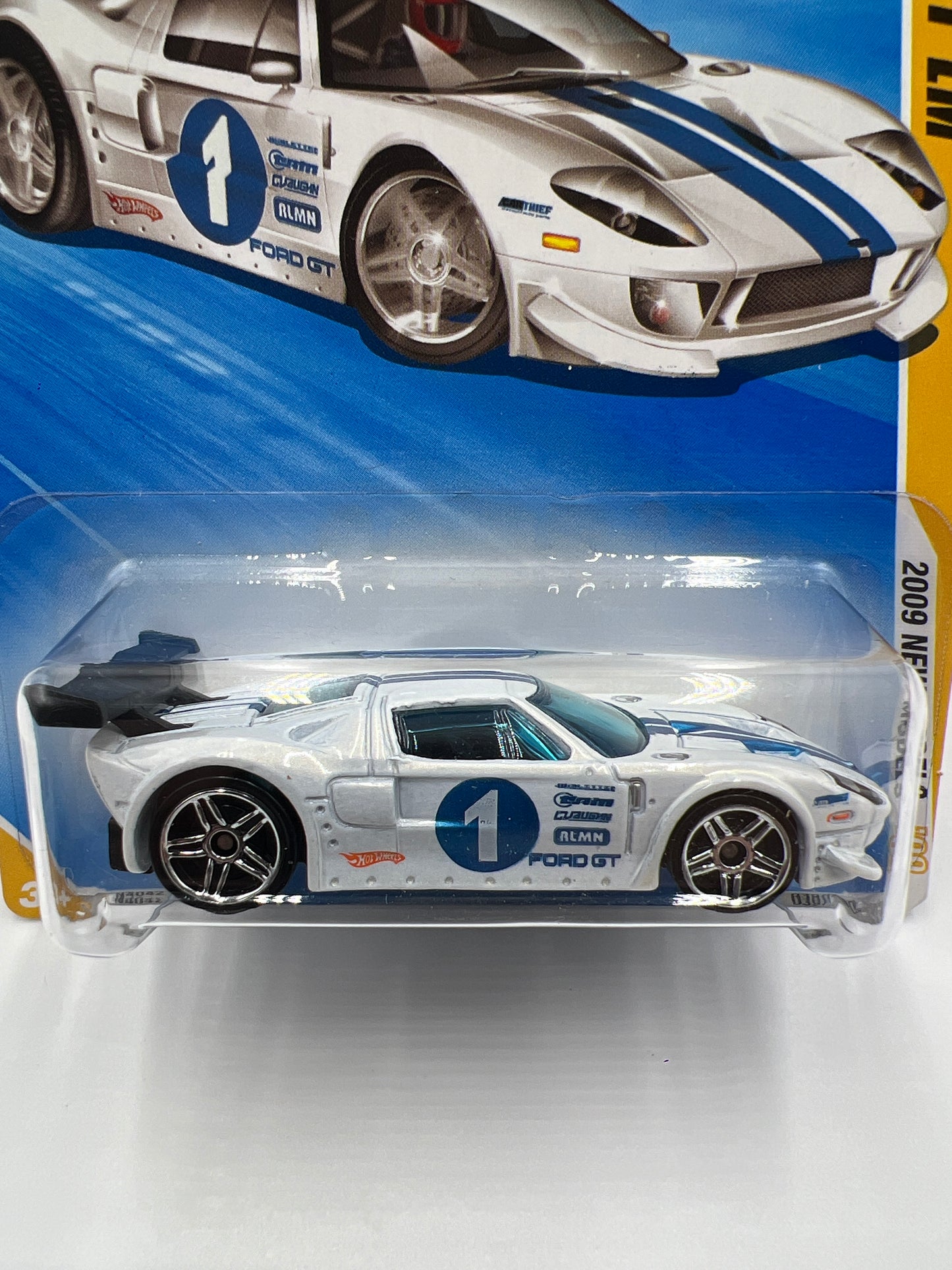 2009 Hot Wheels New Models #39 Ford GT LM White Factory Sealed SR