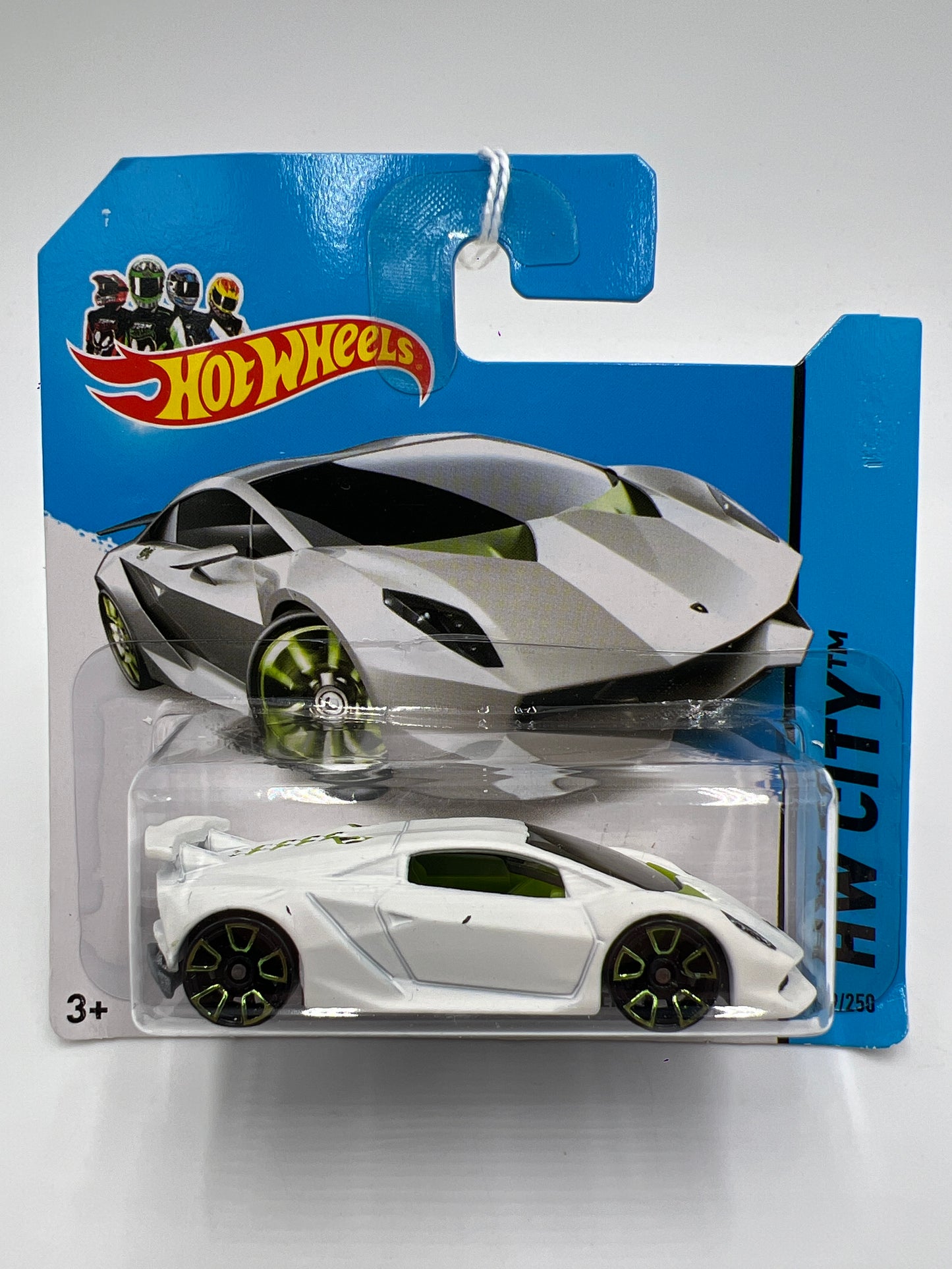 2014 Hot Wheels Short Card City #39 Lamborghini Sesto Elemento White