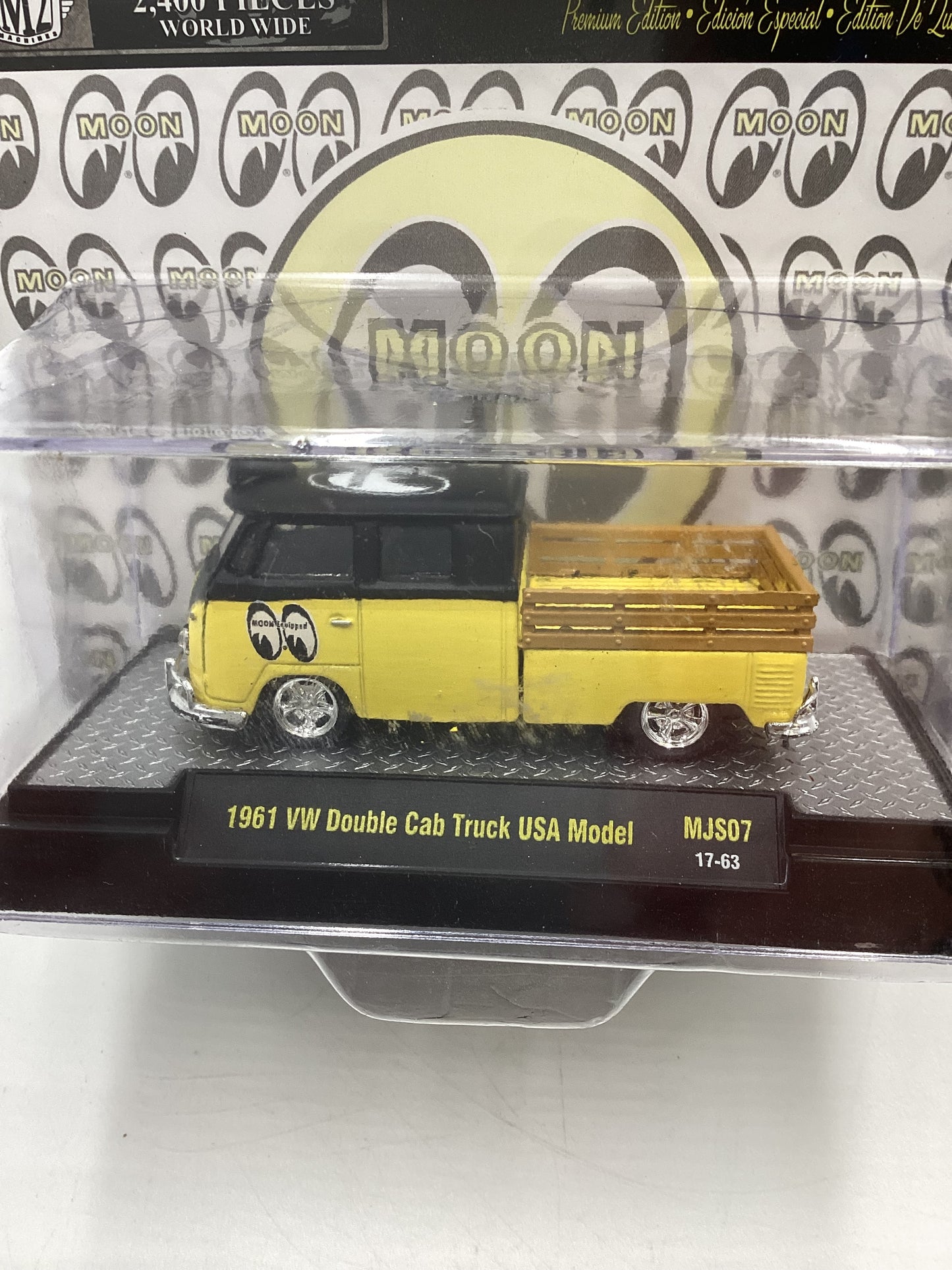 M2 MACHINEs Mijo Exclusives 1/2400 1961 VW Double Cab Truck USA Model Mooneyes MJS07