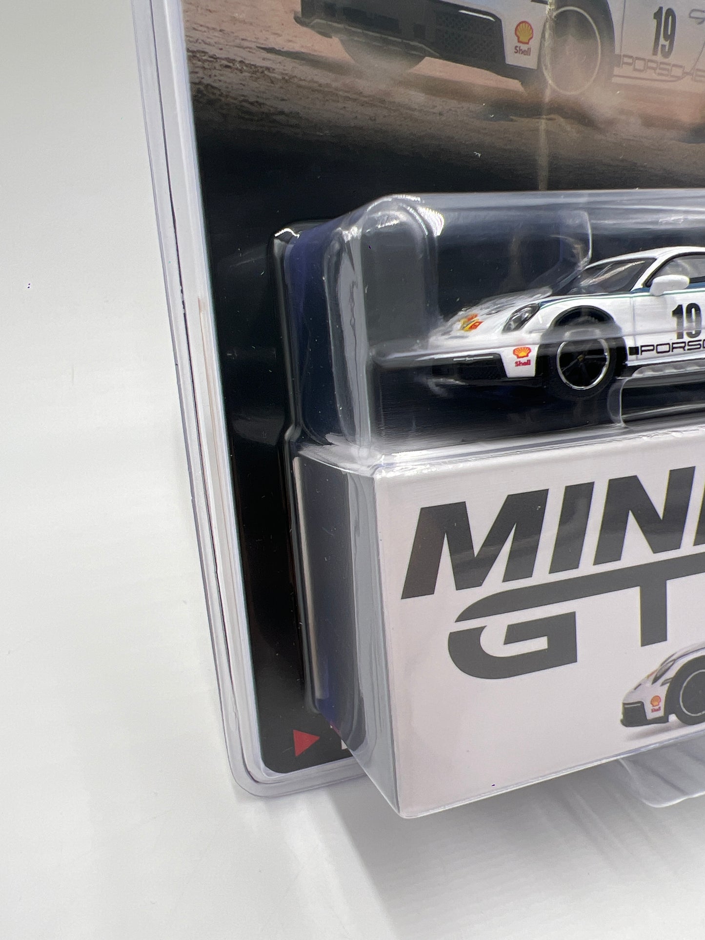 Mini GT #1009 Porsche 911 Dakar Rally 1974 White