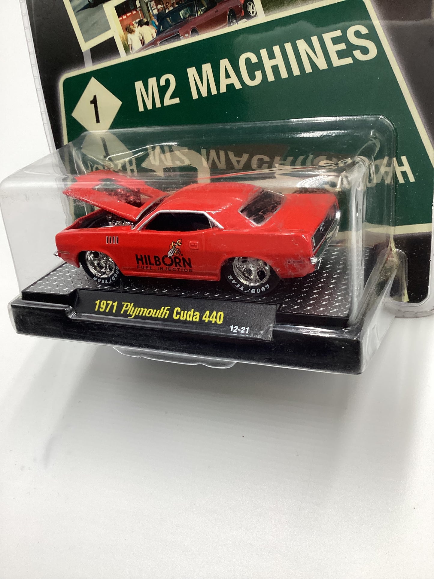 M2 Machines Detroit Cruisers 1971 Plymouth Cuda 440 Red 12-21 203D