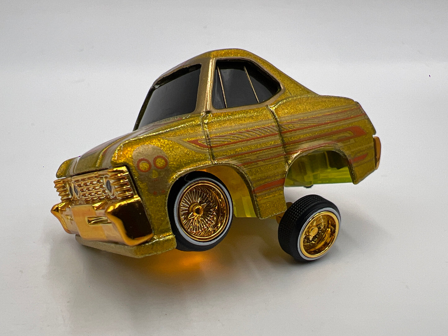 MGA Car Tuned Series 1 Show Glow Lowriders #1 67 Chevy Impala SS Gold