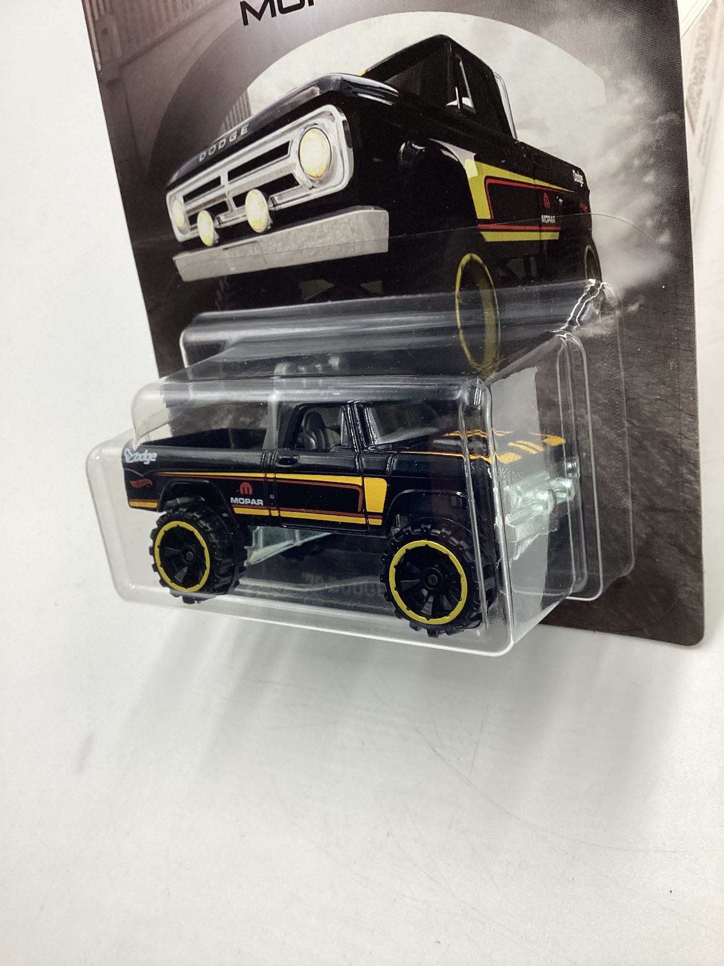 Hot wheels Exclusive Mopar Series #8 Dodge Power Wagon Black