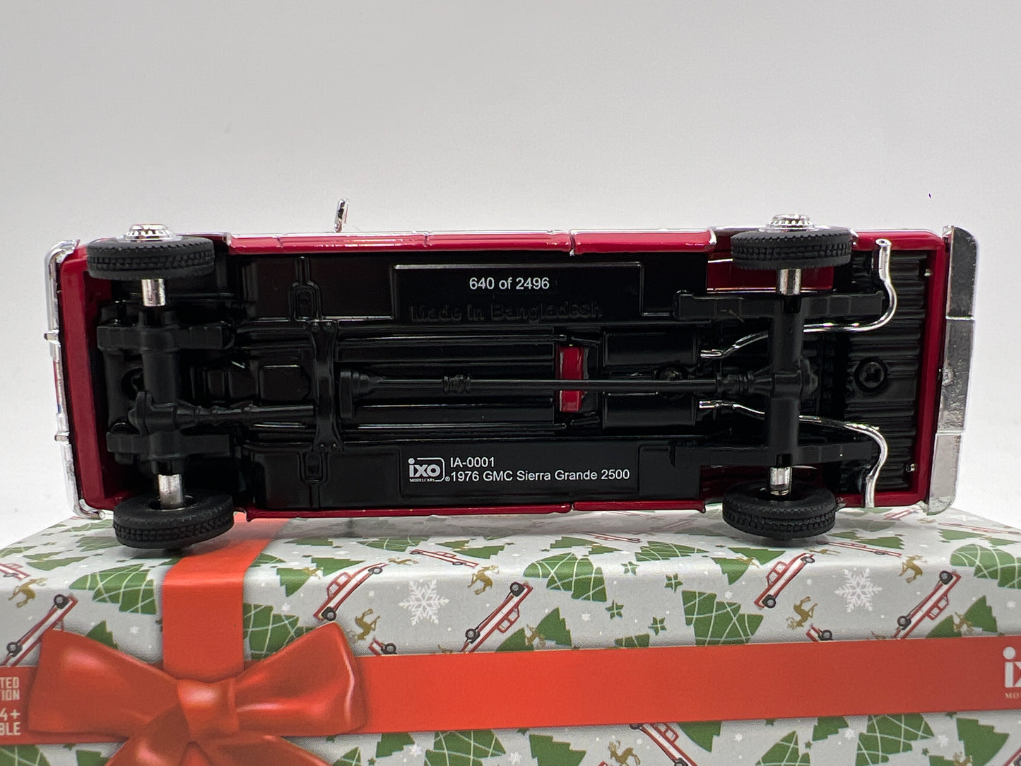 IXO Models 1/64 St Nicks Christmas Tree Farm 1 of 2496 1976 GMC Sierra Grande K2500 Wideside