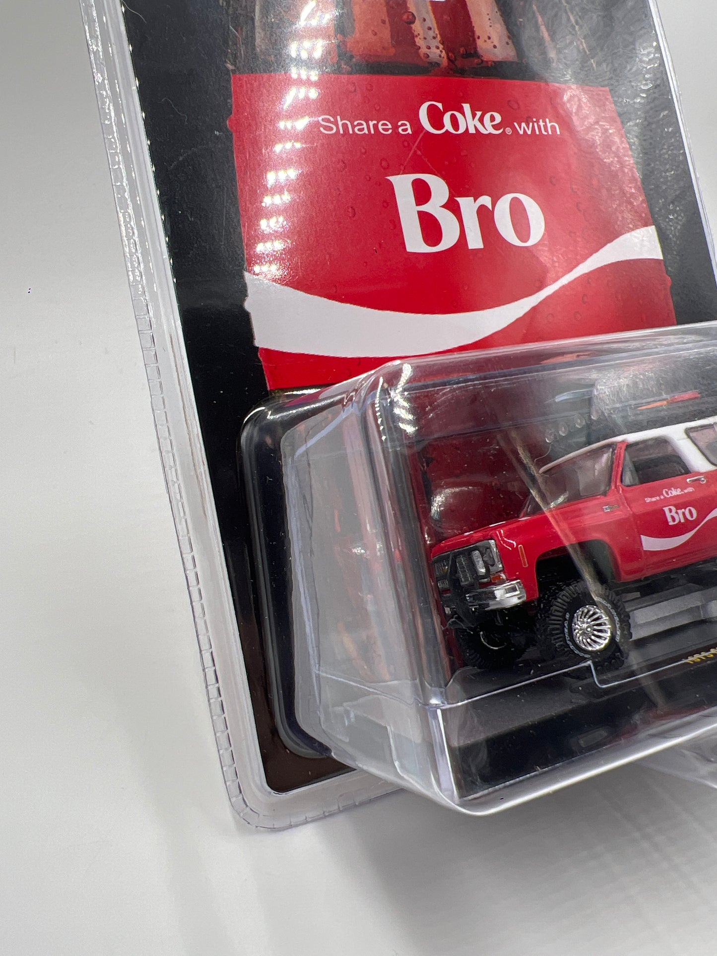 M2 Machines Coca Cola Bro 1973 Chevrolet K5 Blazer Red Bro A58 204D
