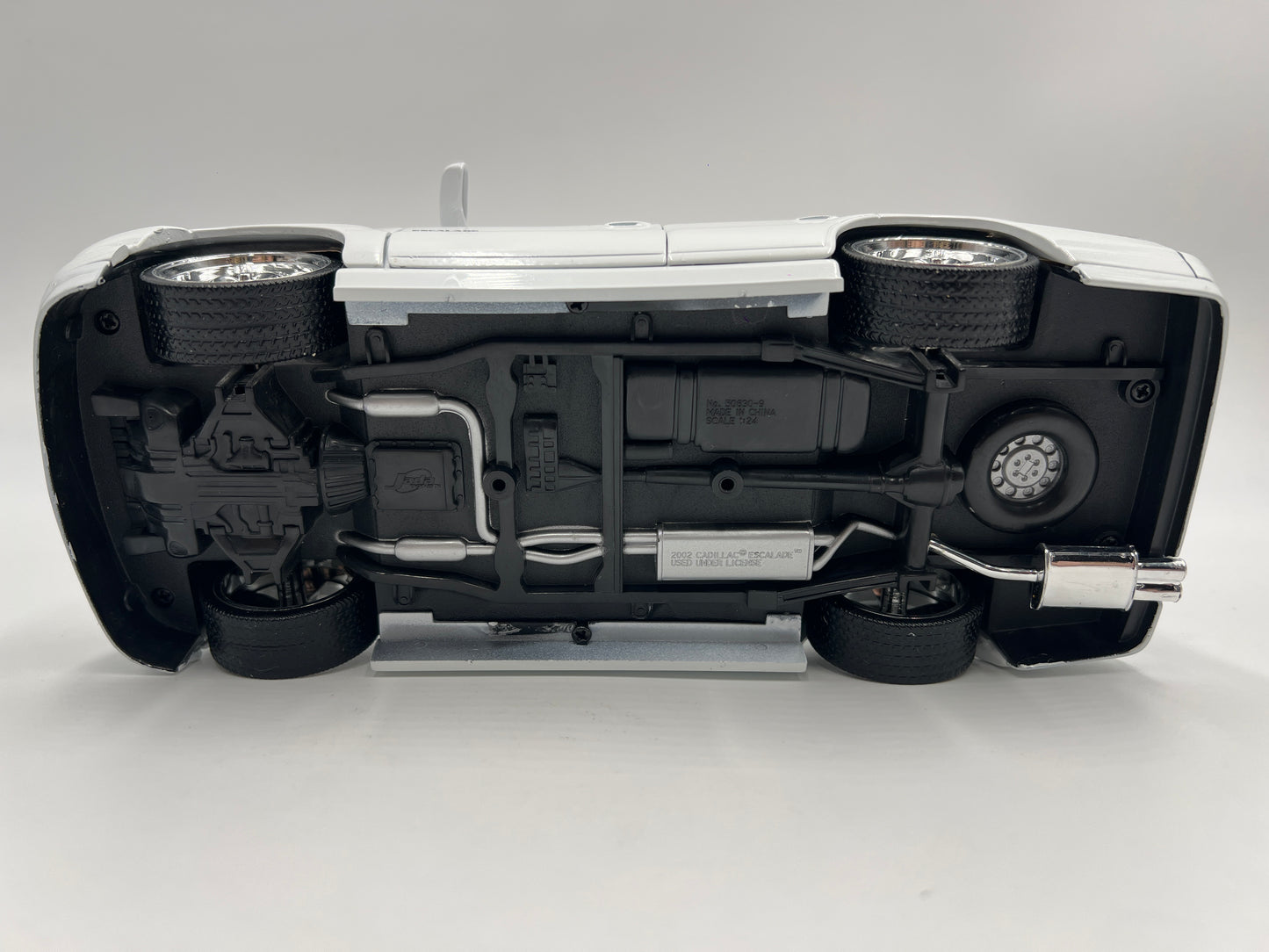 Jada 1/24 Scale Dub City 2002 Cadillac Escalade White Loose