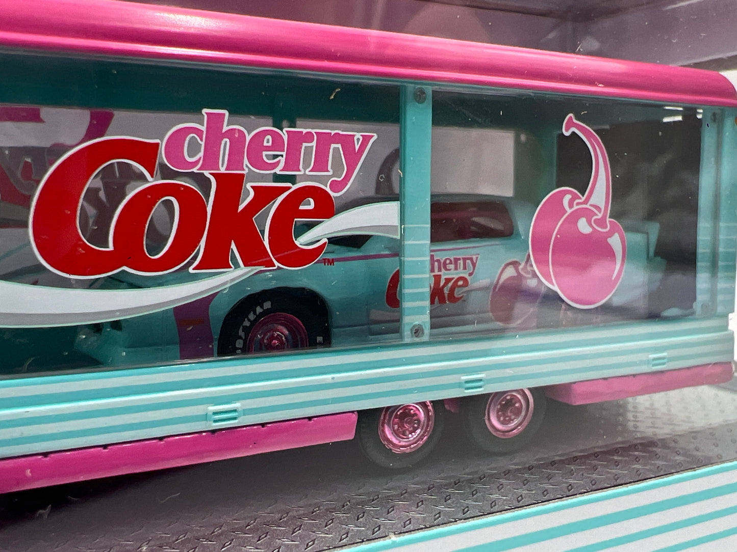 M2 Machines Auto Haulers Cherry Coke CHASE 1973 Chevrolet Cheyenne Super 30 & 1985 Camaro IROC-Z TW40