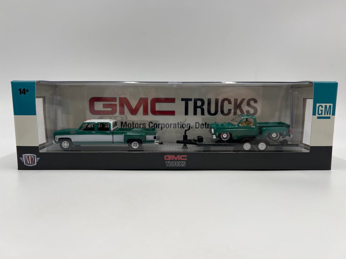 M2 Machines Auto Haulers 1973 GMC Sierra 3500 & 1976 GMC Sierra Grande 15 Custom R88