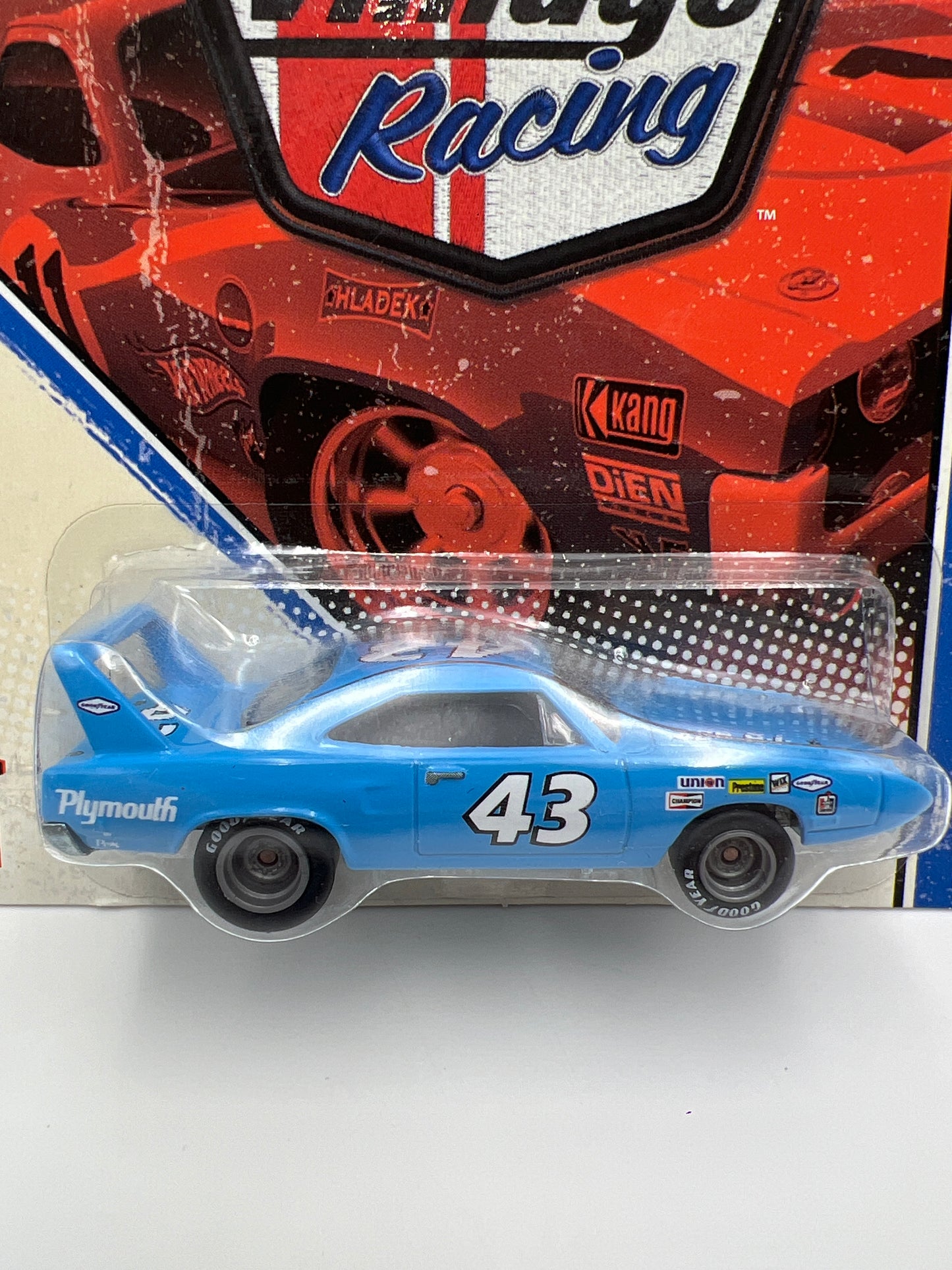 Hot Wheels Premium Vintage Racing #23 Richard Pettys 70 Plymouth Superbird W/Protector