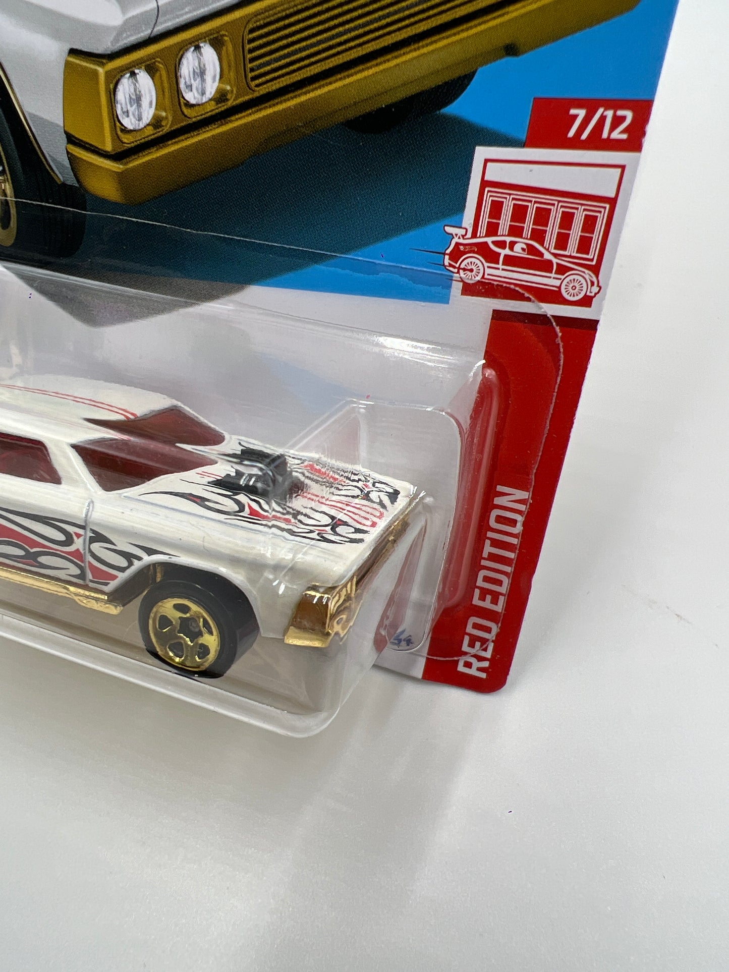 2024 Hot Wheels #113 Target Red Edition Layin Lowrider White 147F