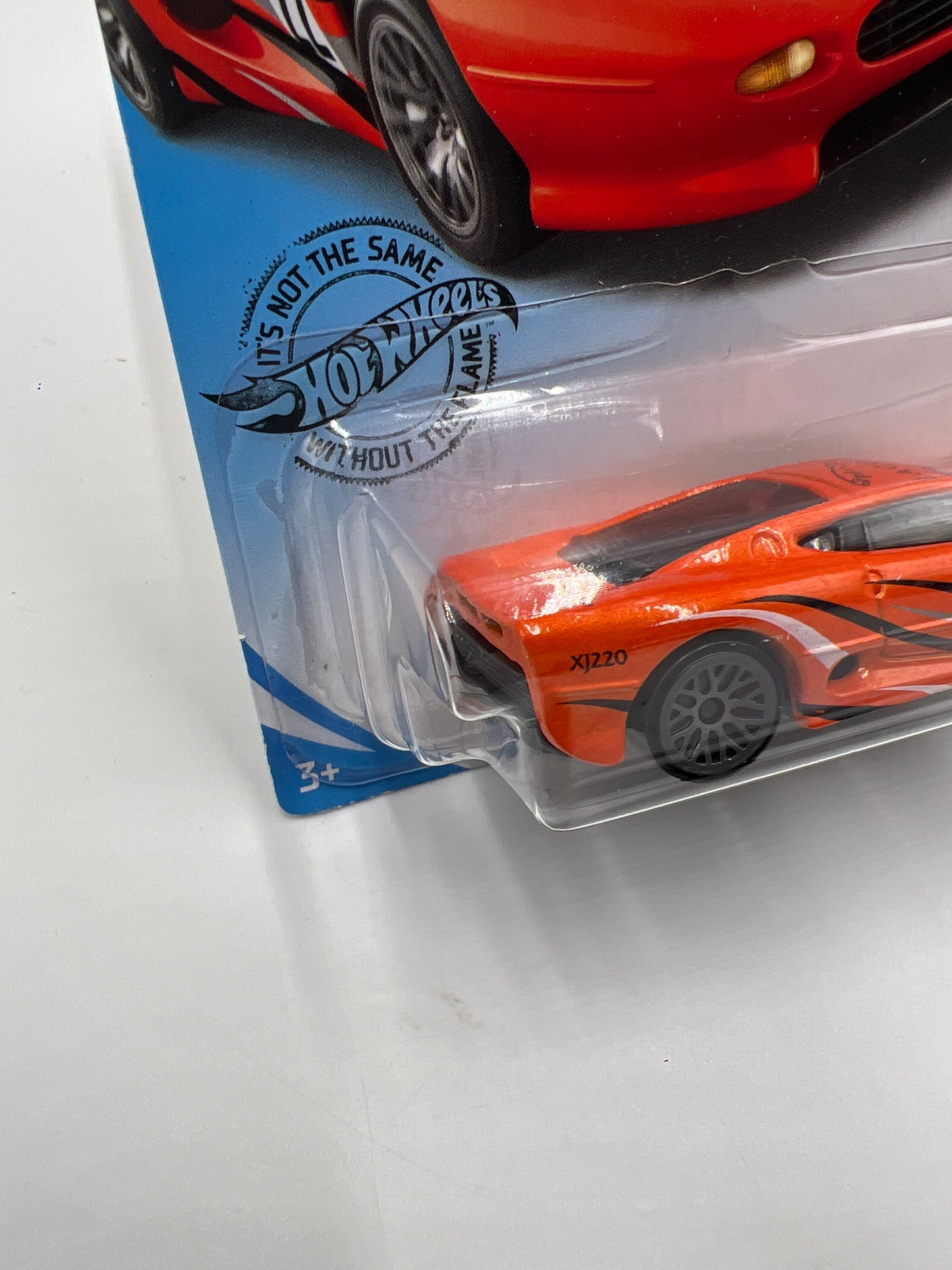 2019 Hot Wheels HW Exotics #234 Jaguar XJ220 Orange 65B