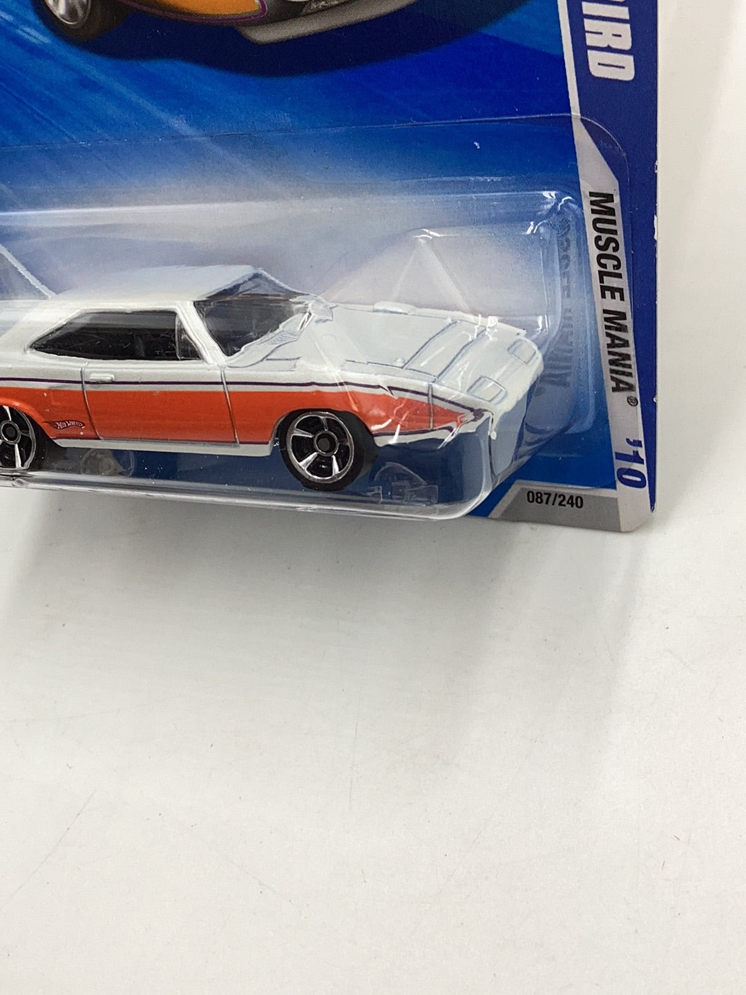 2010 Hot Wheels #87 70 Plymouth Superbird Kmart exclusive W/protector 239C