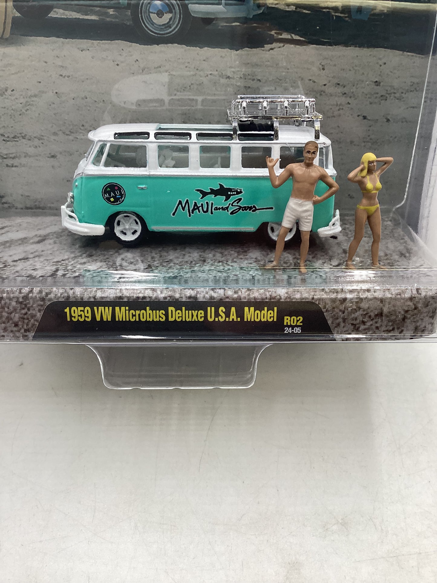 2024 M2 Machines Diorama R02 1959 VW Microbus Deluxe USA Model 197D