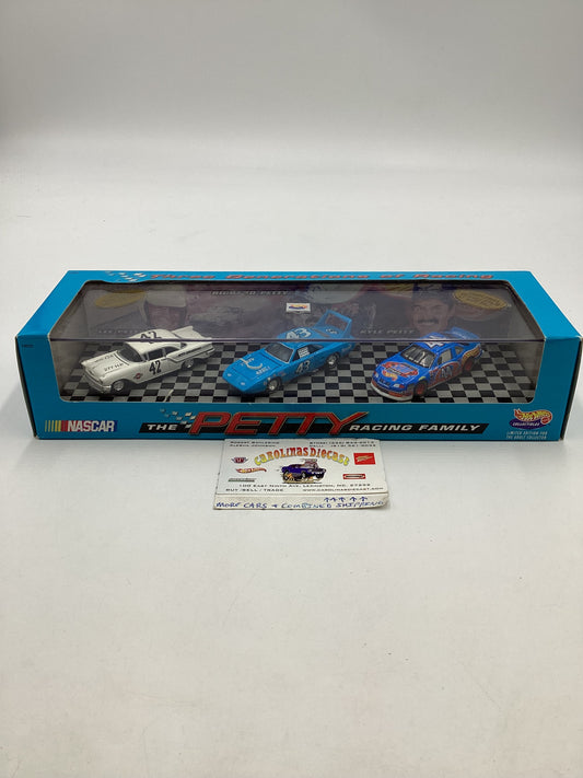Hot Wheels Nascar The Petty Racing Family Lees 57 Olsmobile Richards 70 Plymouth Superbird Kyle’s 97 Pontiac Grand Prix