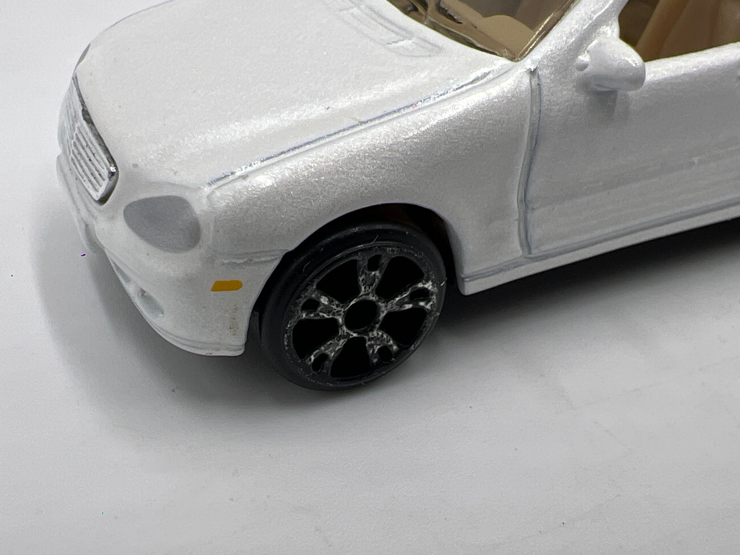 Matchbox 1/64 Superfast #60 Mercedes-Benz S 500 White Loose