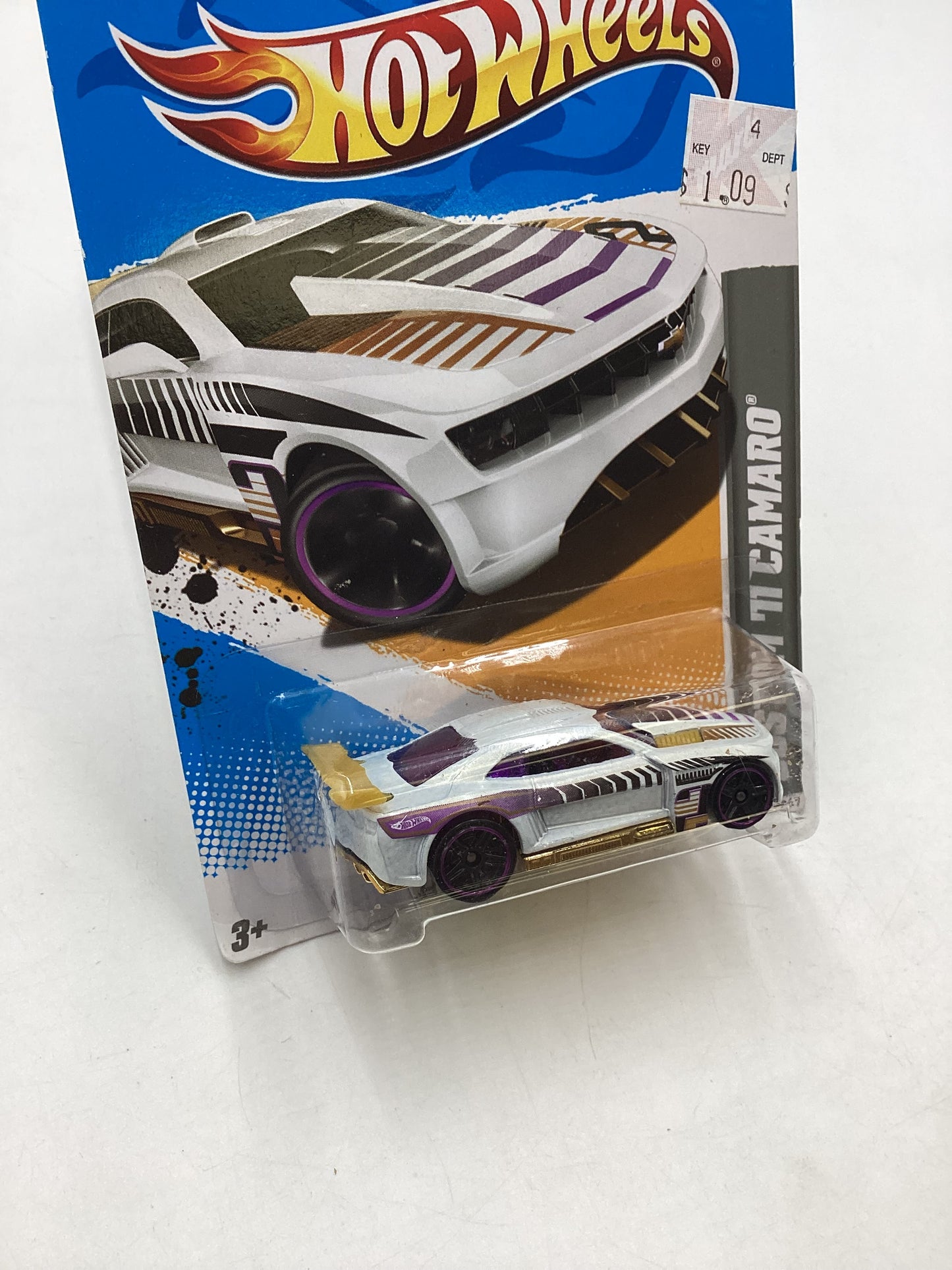 2012 Hot Wheels #226 White Custom 11 Camaro 9i