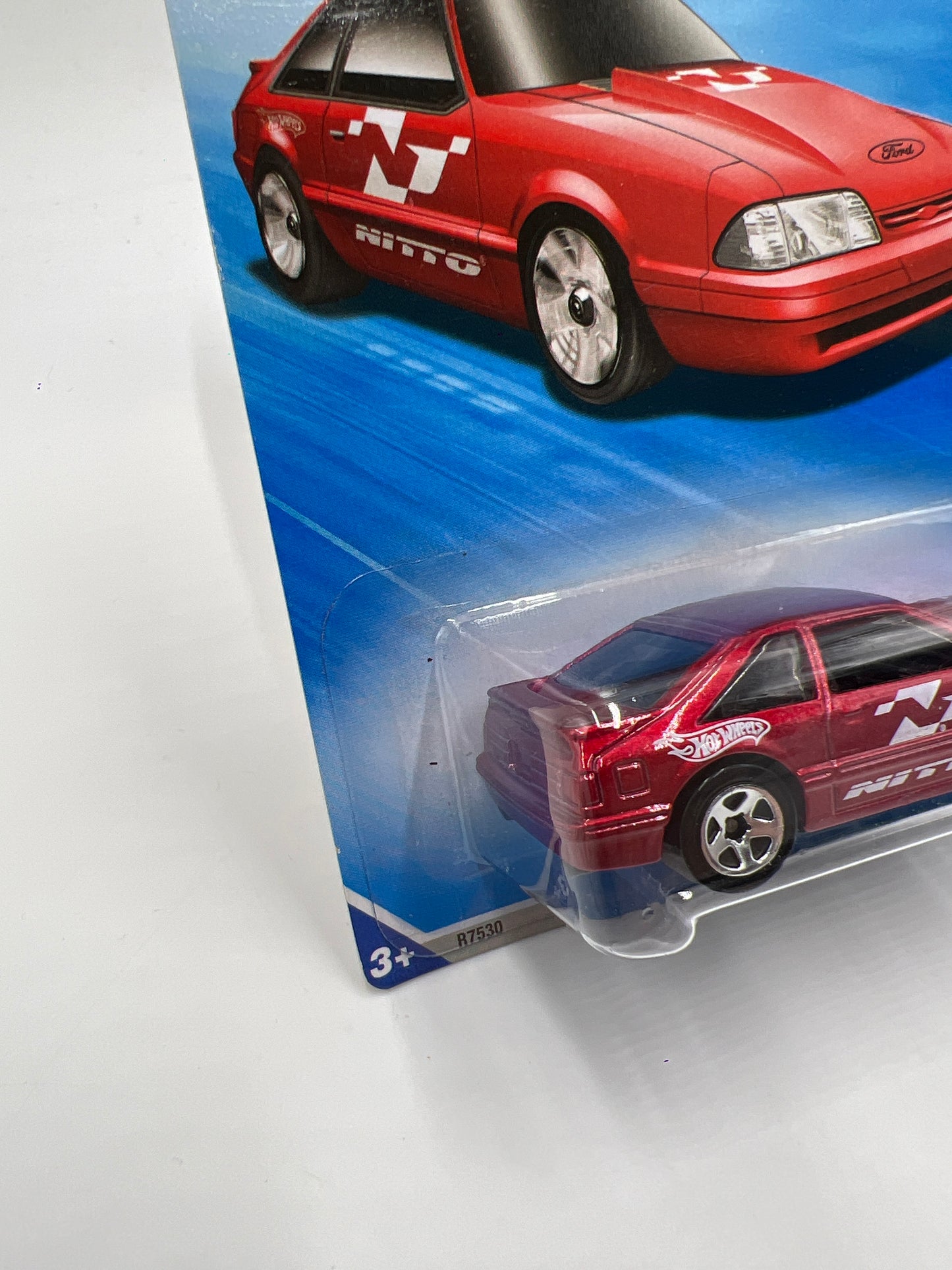 2010 Hot Wheels Performance #105 92 Ford Mustang Red 20A