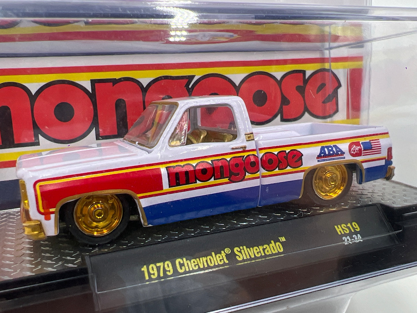 M2 Machines Hobby Exclusive CHASE Mongoose 1979 Chevrolet Silverado HS19