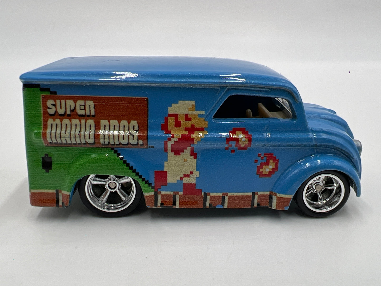 Hot Wheels 1/64 Premium Super Mario Bros Dairy Delivery Blue Loose