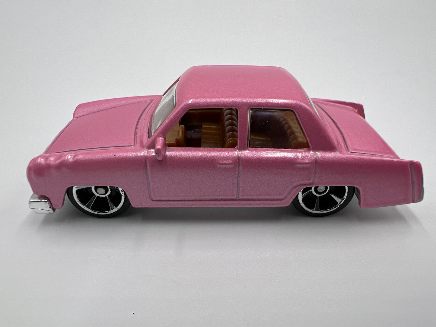 Hot Wheels 1/64 The Simpsons Family Car Pink Loose