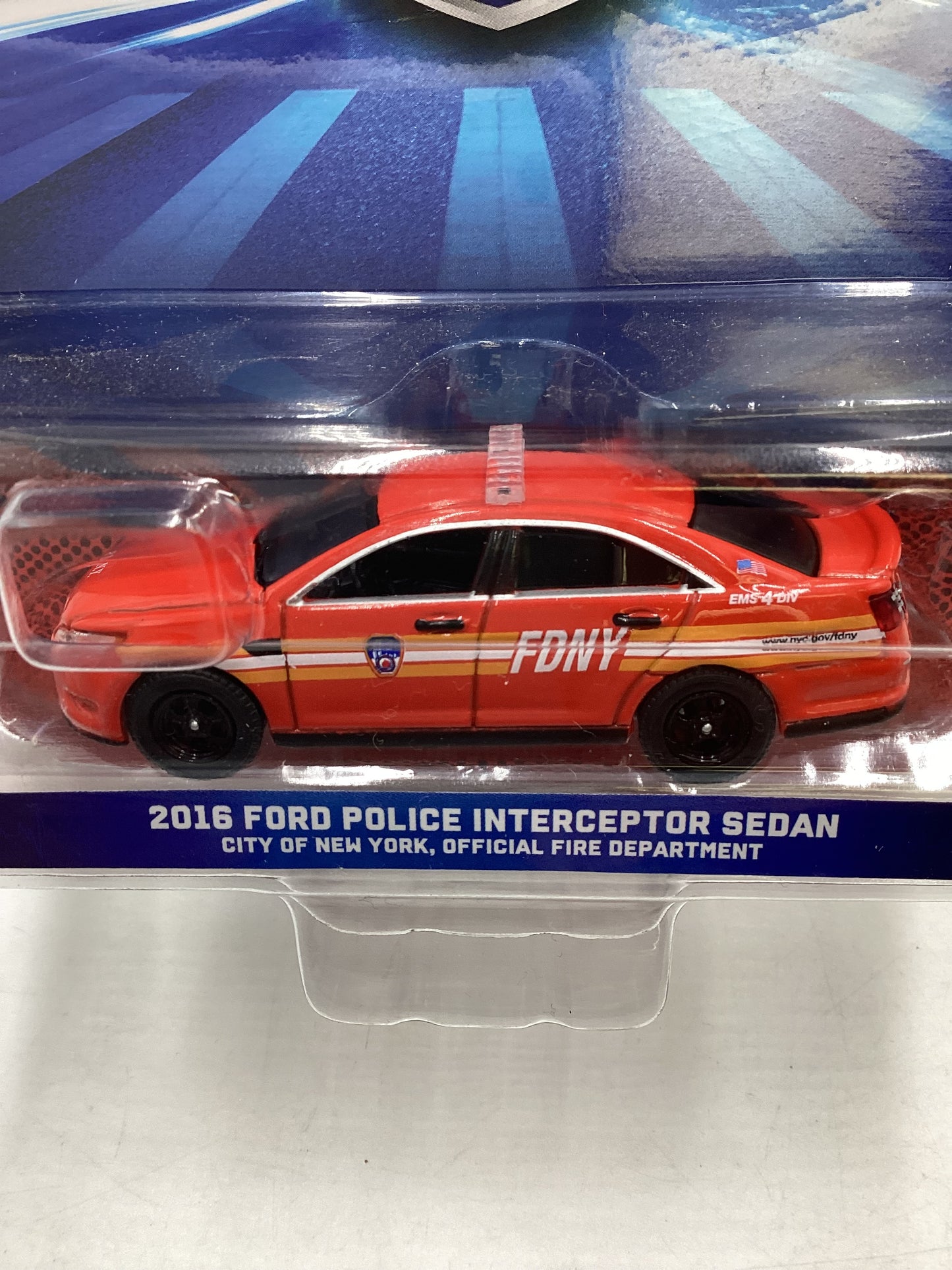 Greenlight First Responders Series 1 2016 Ford Police Interceptor Sedan City of New York Officila Fire Department 178F