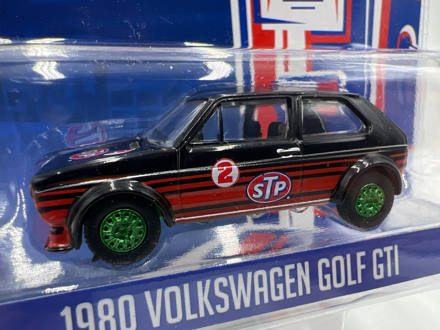Greenlight Running On Empty Series 14 STP CHASE 1980 Volkswagen Golf GTI Black/Red