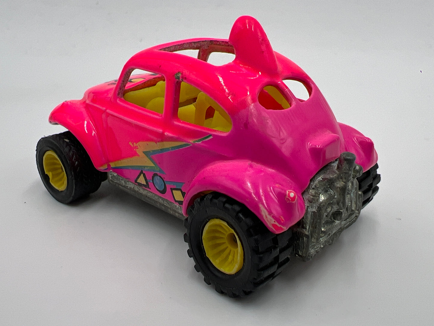 Hot Wheels 1/64 California Customs VW Baja Bug Pink W/Real Riders Loose