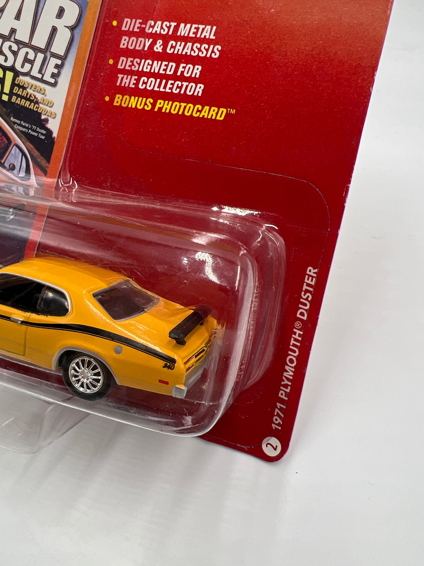 Johnny Lightning Mopar Muscle Magazine #2 1971 Plymouth Duster Yellow 220B