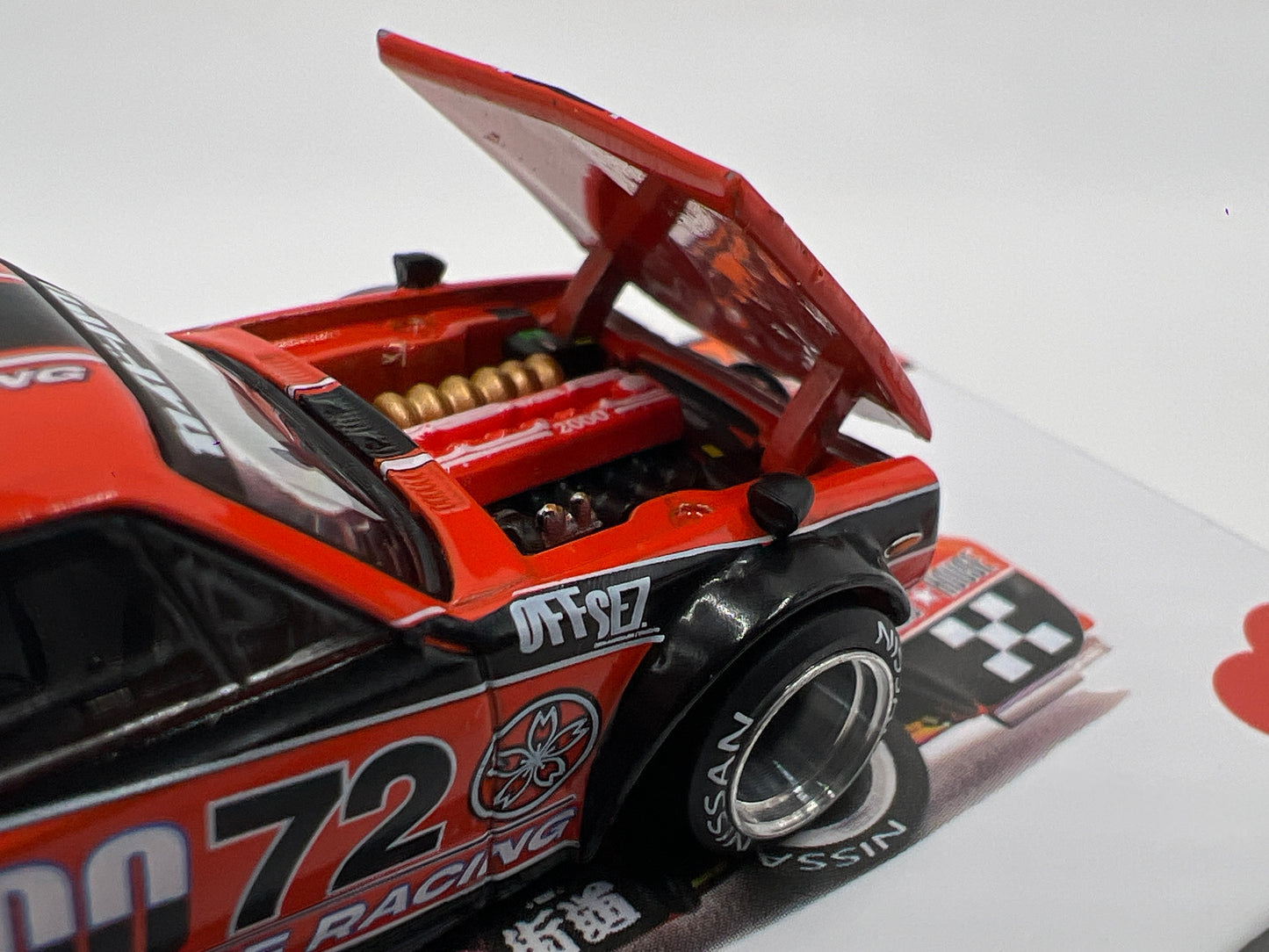 Mini GT Kaido House #195 Nissan Skyline 2000GT-R KPGC 10 Kaido Racing V1 Orange