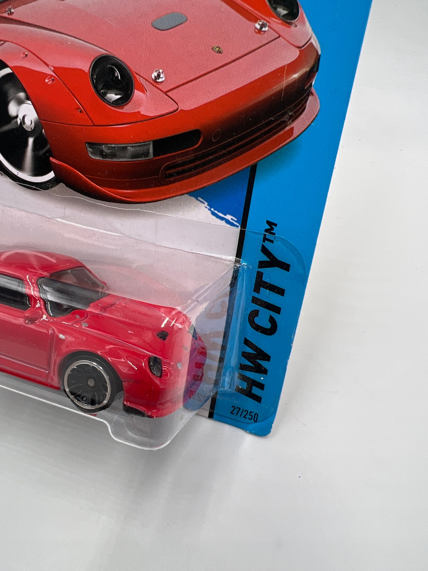 2014 Hot Wheels City #27 Porsche 993 GT2 Red