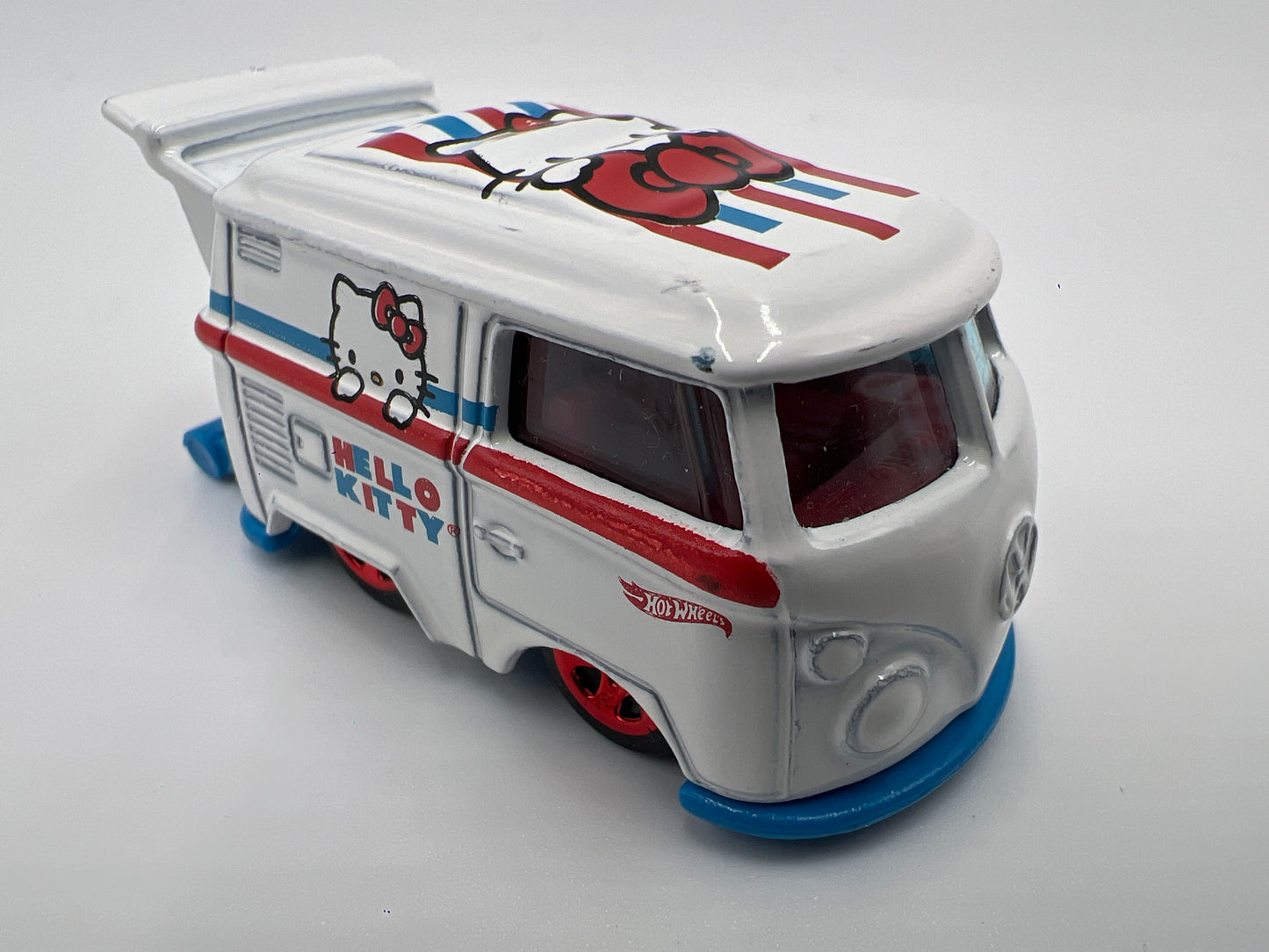 Hot Wheels 1/64 Hello Kitty Kool Kombi White Loose
