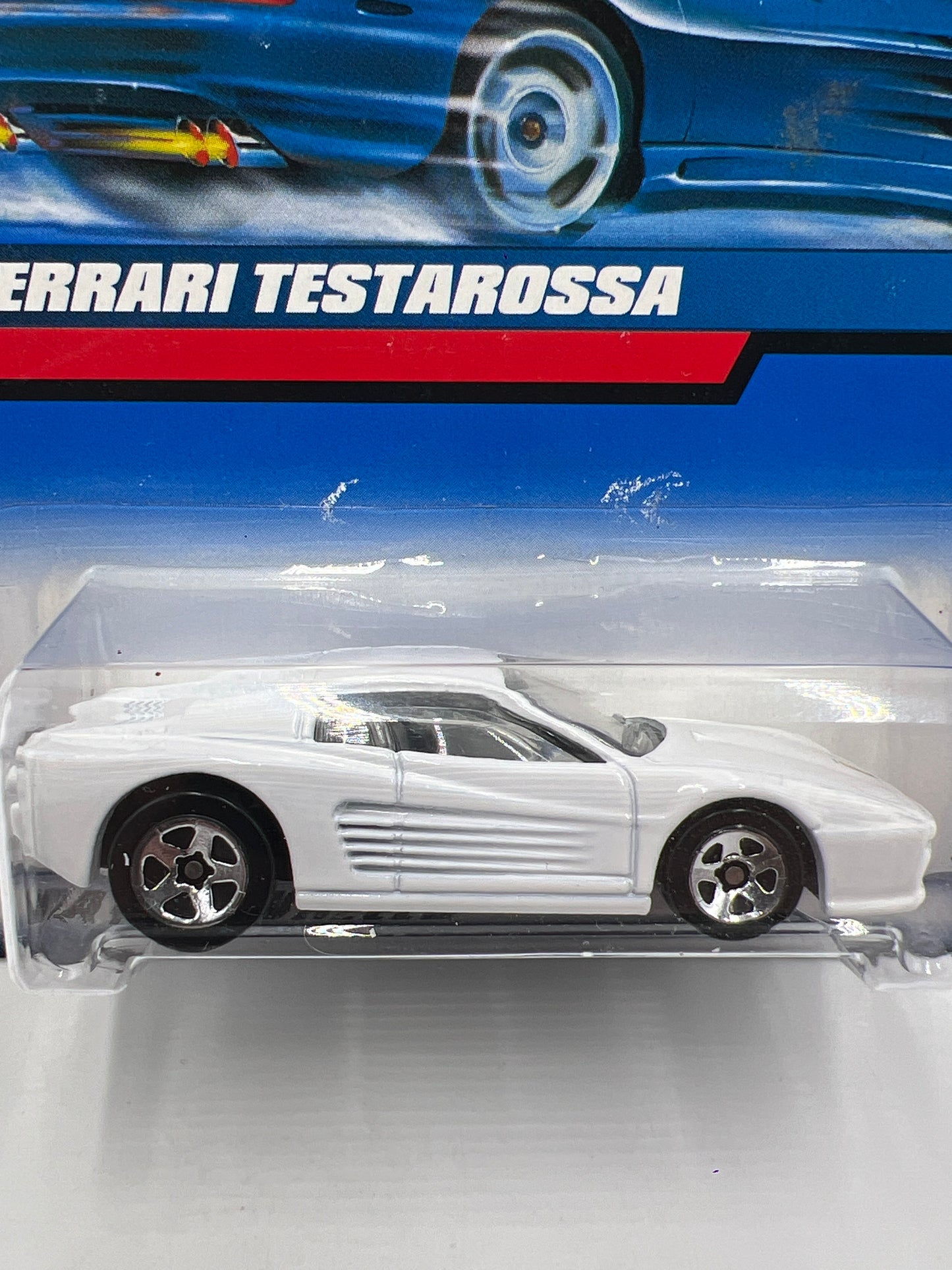 2000 Hot Wheels Collector #136 Ferrari Testarossa White SR