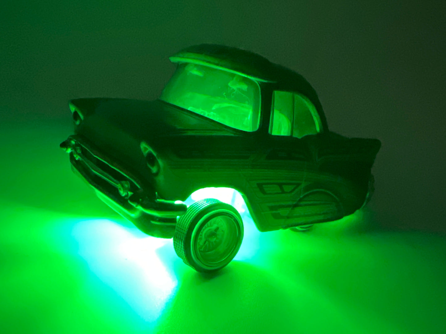 MGA Car Tuned Series 1 Show Glow Lowriders #6 57 Chevy Bel Air Green