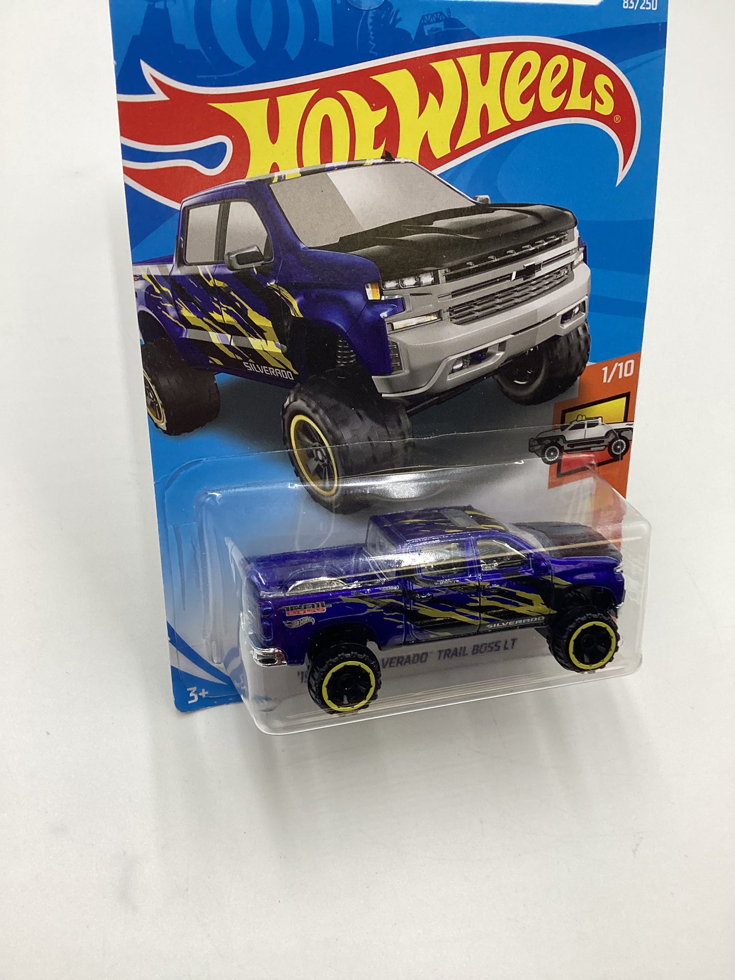 2019 Hot Wheels #83 19 Chevy Silverado Trail Boss Lt Blue 14G