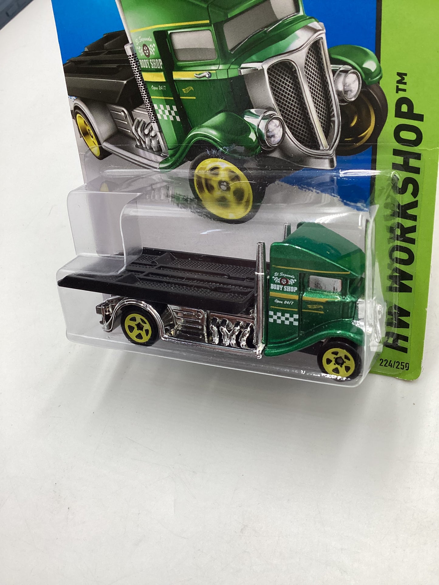 2015 Hot Wheels Zamac 010 #224 Fast Bed Hauler