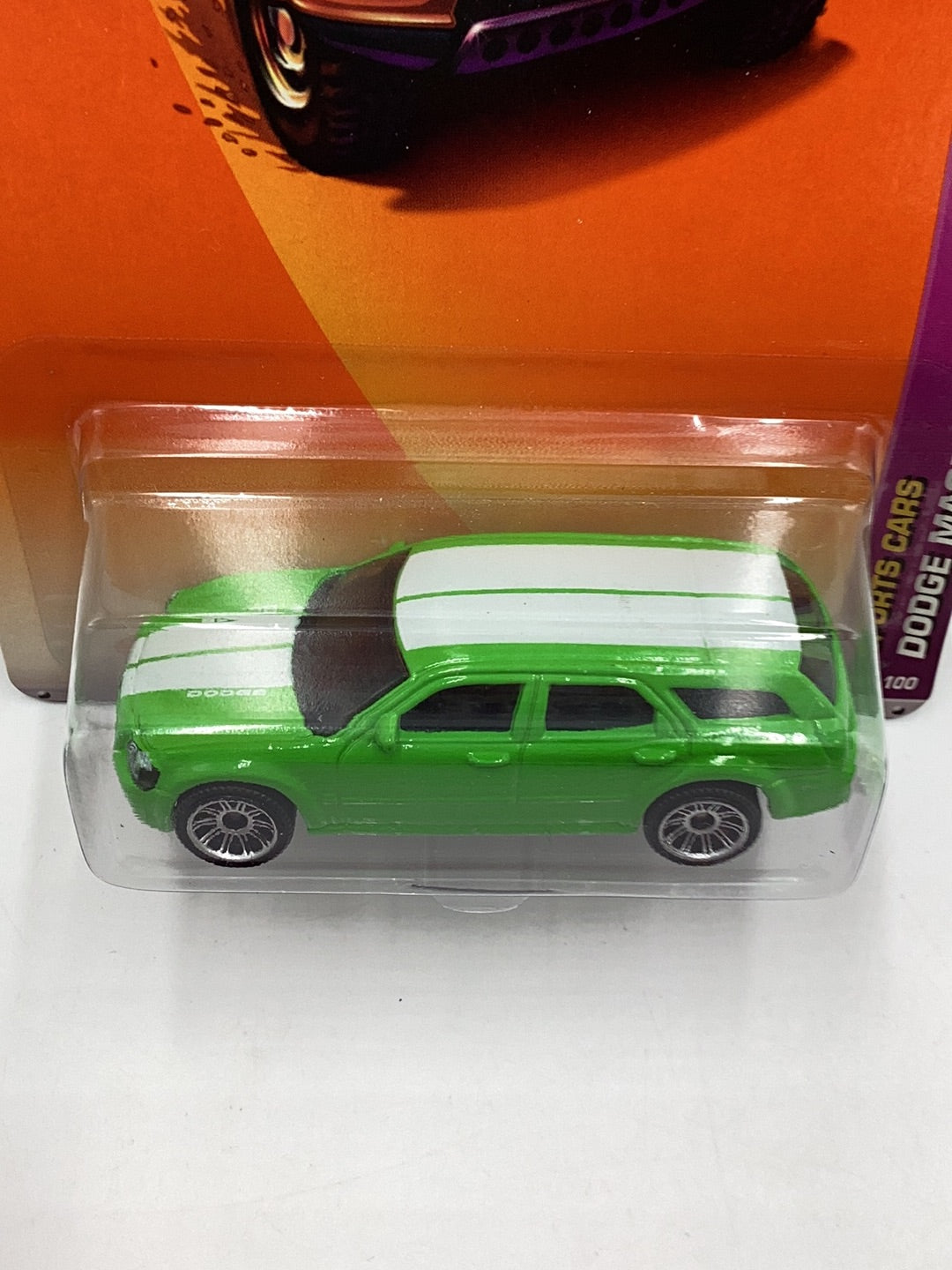 Matchbox 2010 #9 Dodge Magnum green 57A