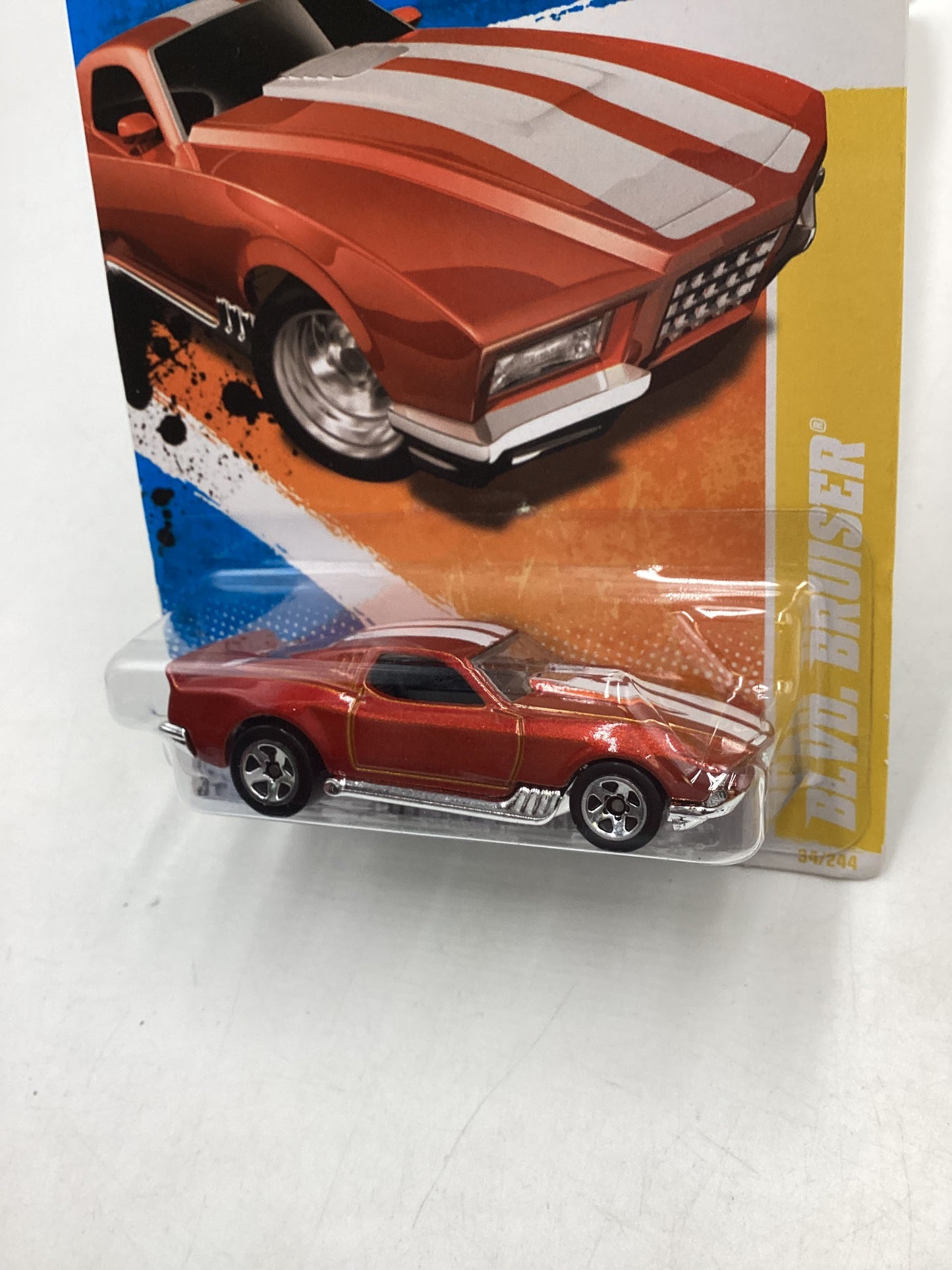 2011 Hot wheels #34 Blvd Bruiser Red 12i