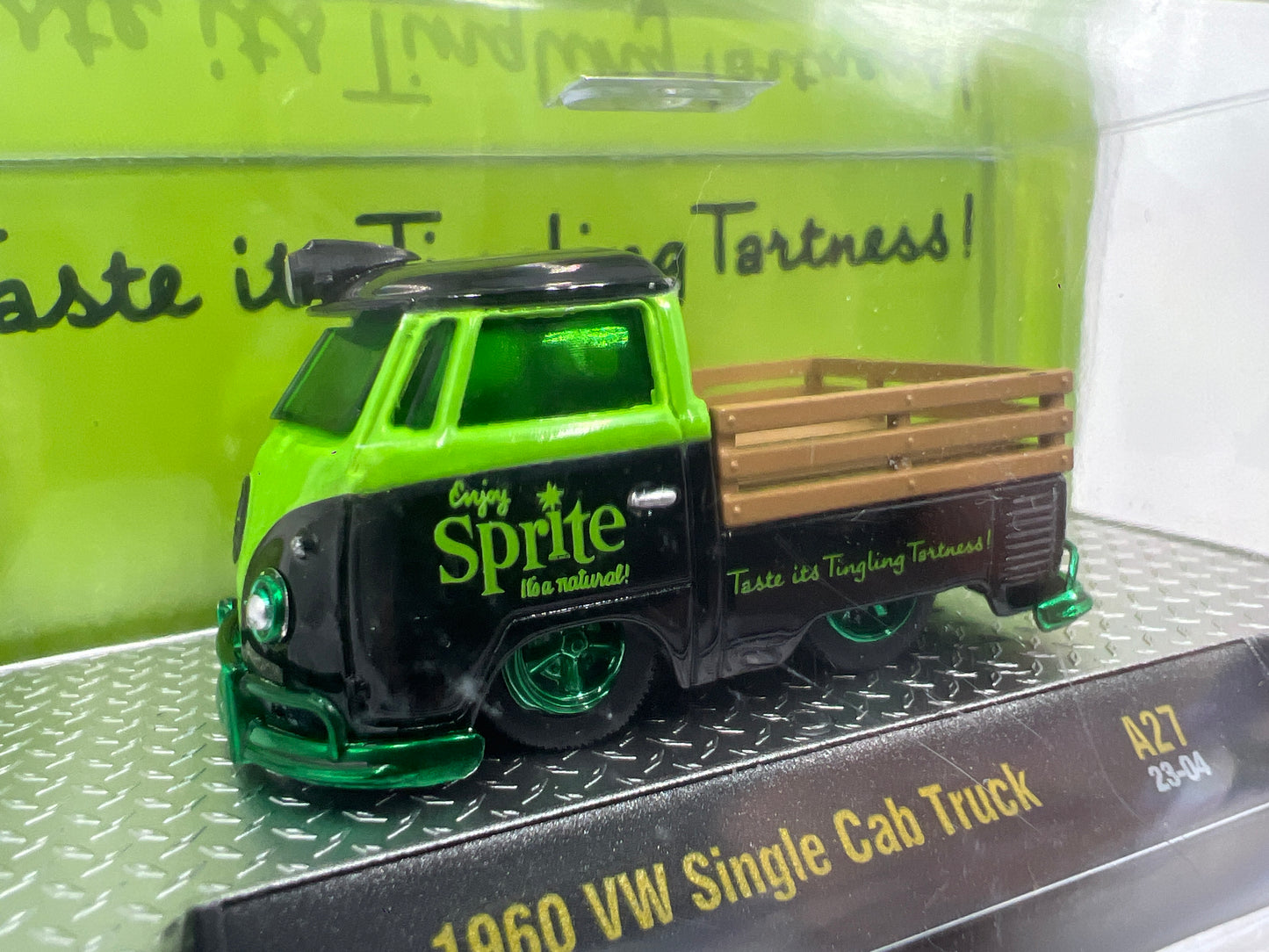 M2 Machines CHASE Sprite 1960 VW Single Cab Truck A27