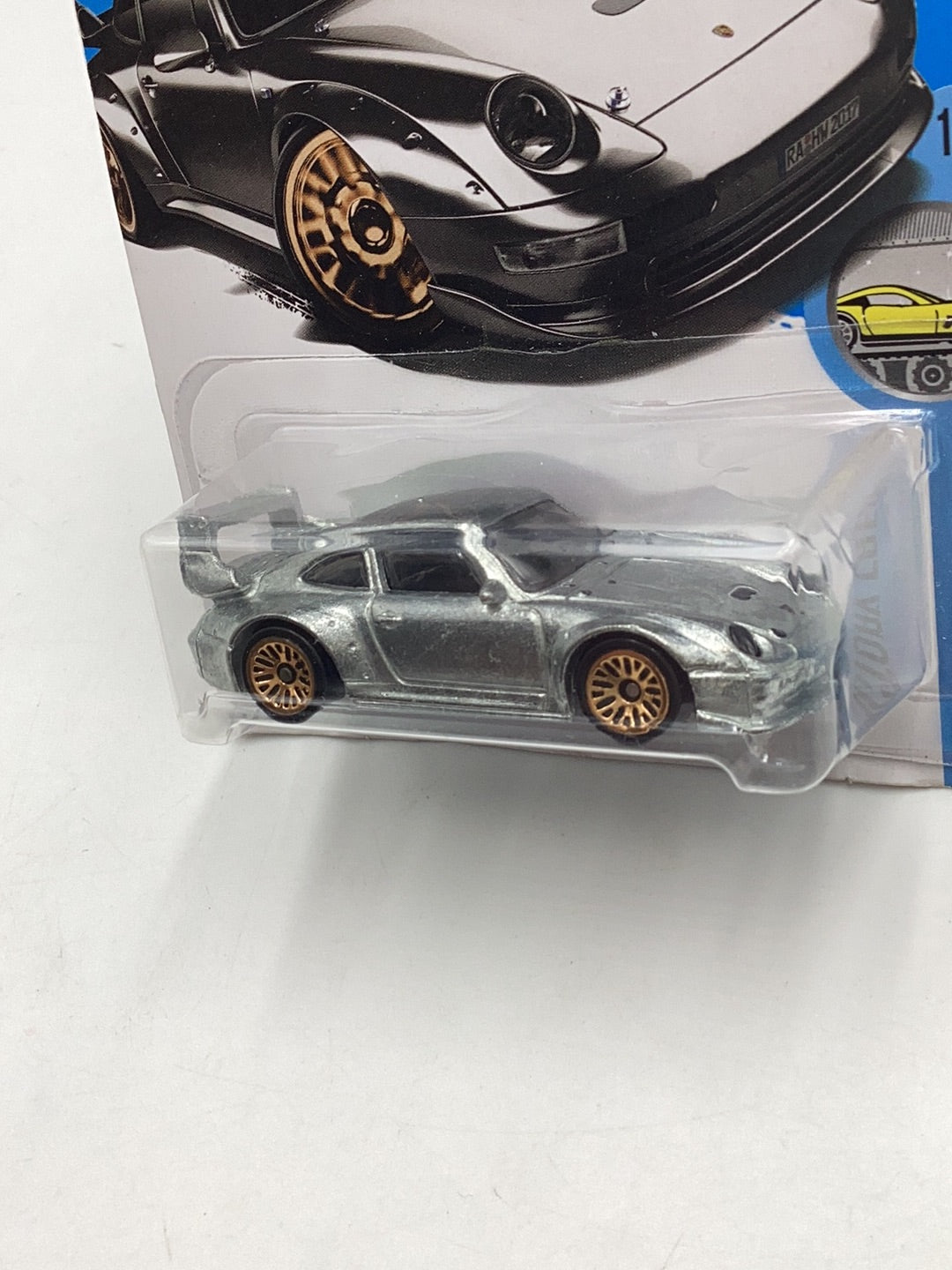 2017 Hot Wheels Zamac #10 Porsche 993 GT2 with protector