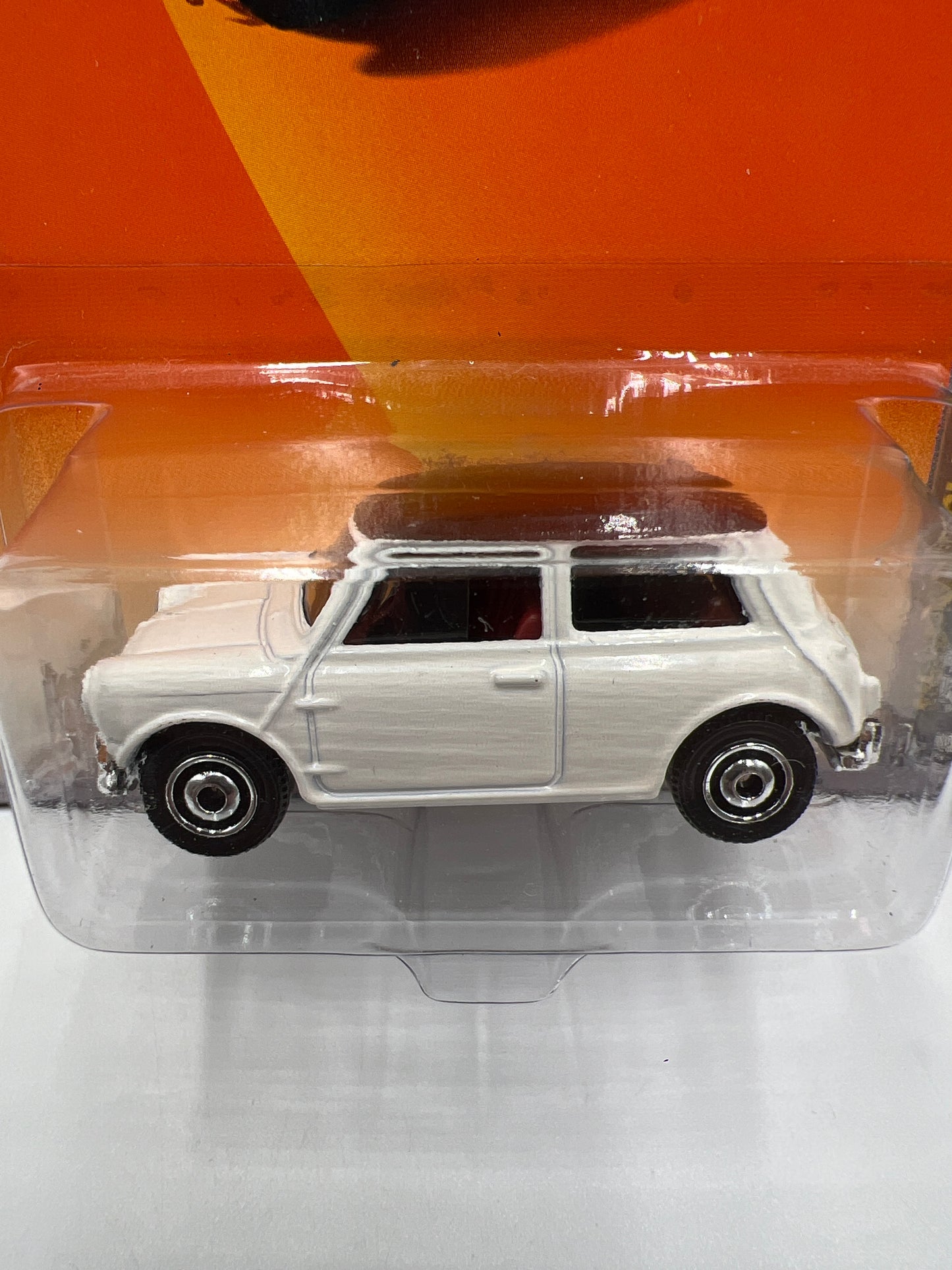 Matchbox Heritage Classics #19 64 Austin Mini Cooper S White 208C