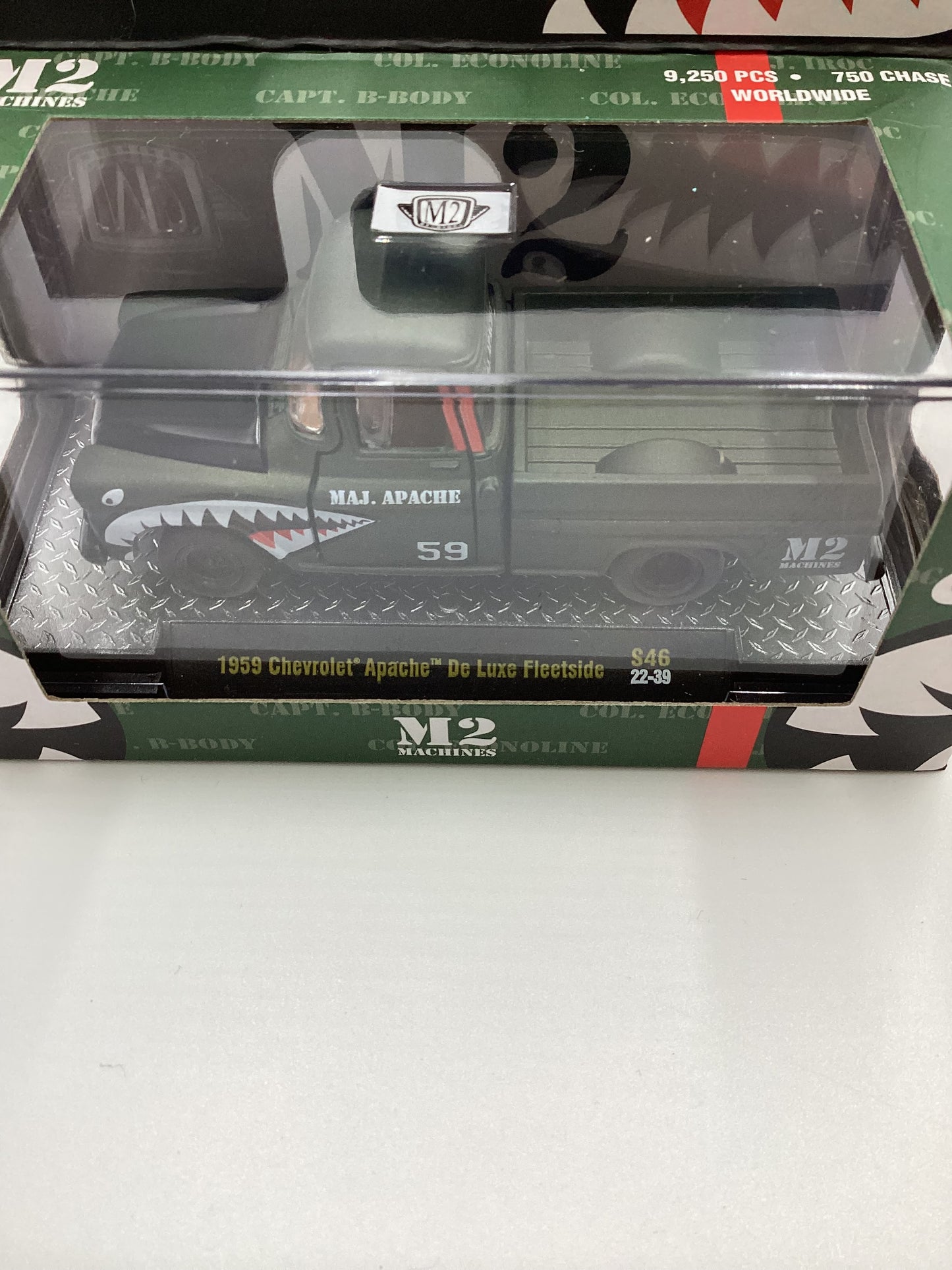 M2 Machines S46 Maj. Apache 1959 Chevrolet Apache De Luxe Fleetside Green S46