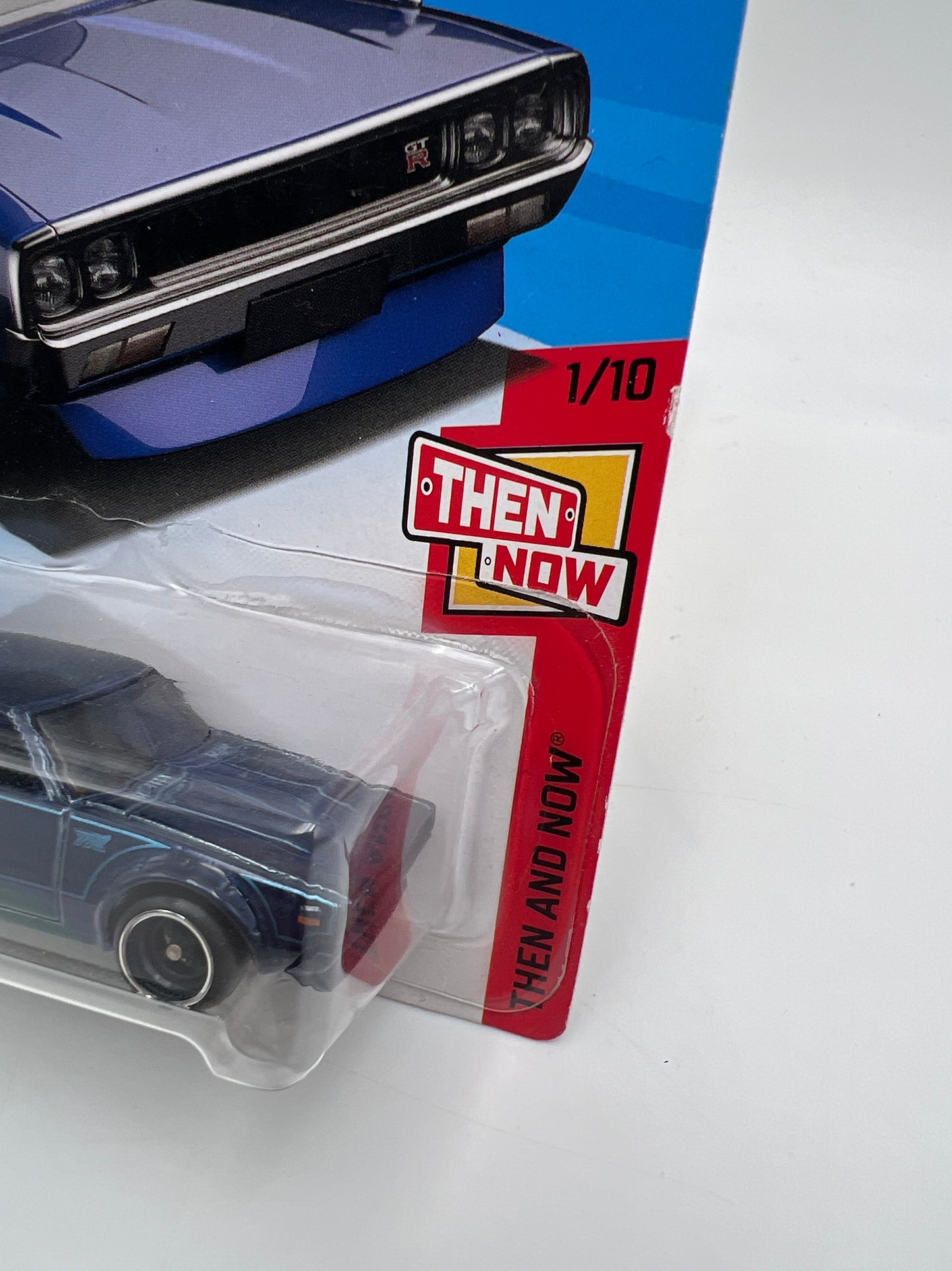 2018 Hot Wheels Super Treasure Hunt Nissan Skyline 2000 GT-R Blue W/Protector