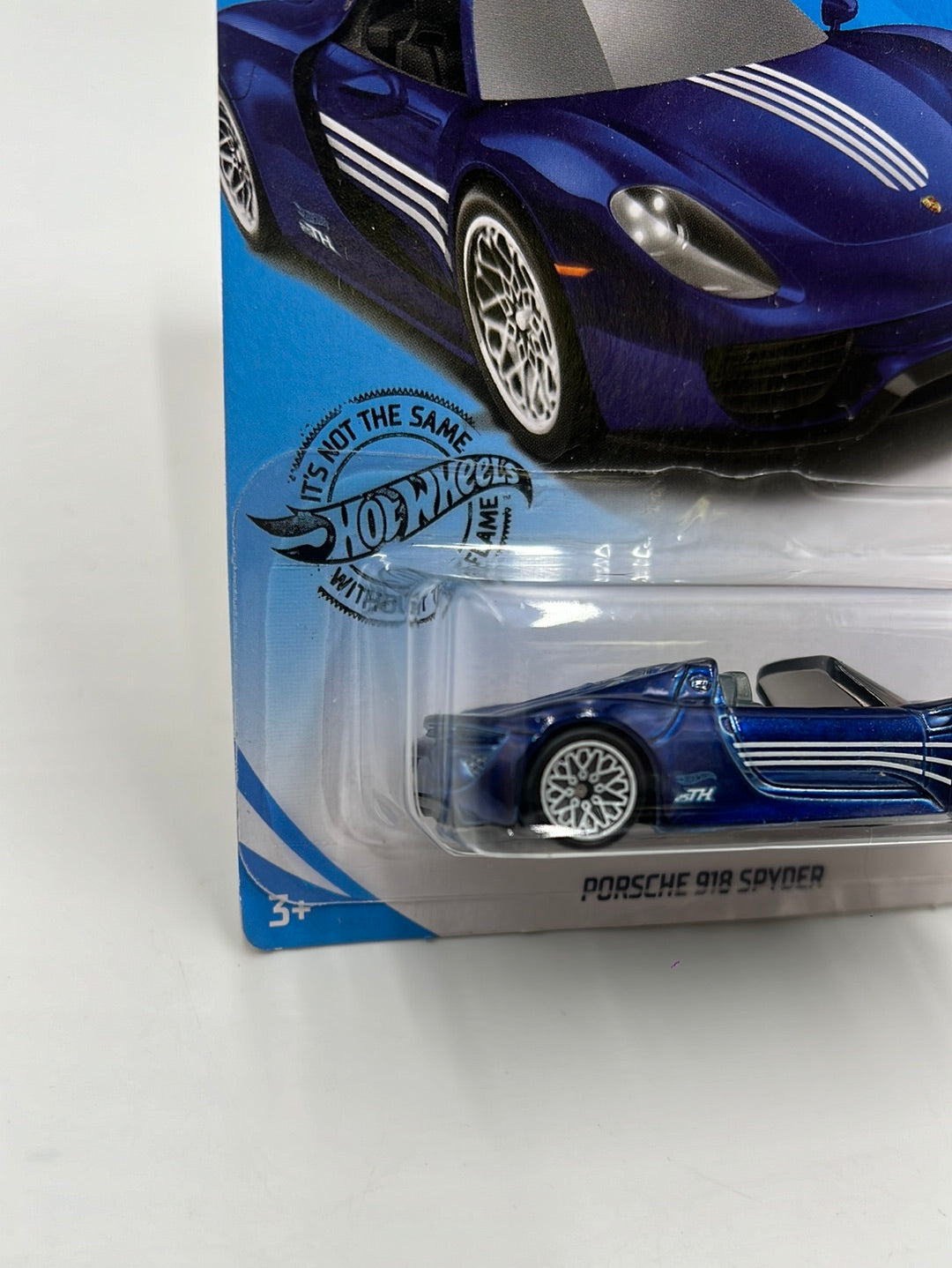 Hot Wheels 2021 Super Treasure Hunt Porsche 918 Spyder W/Protector *Bad Card / Veins*