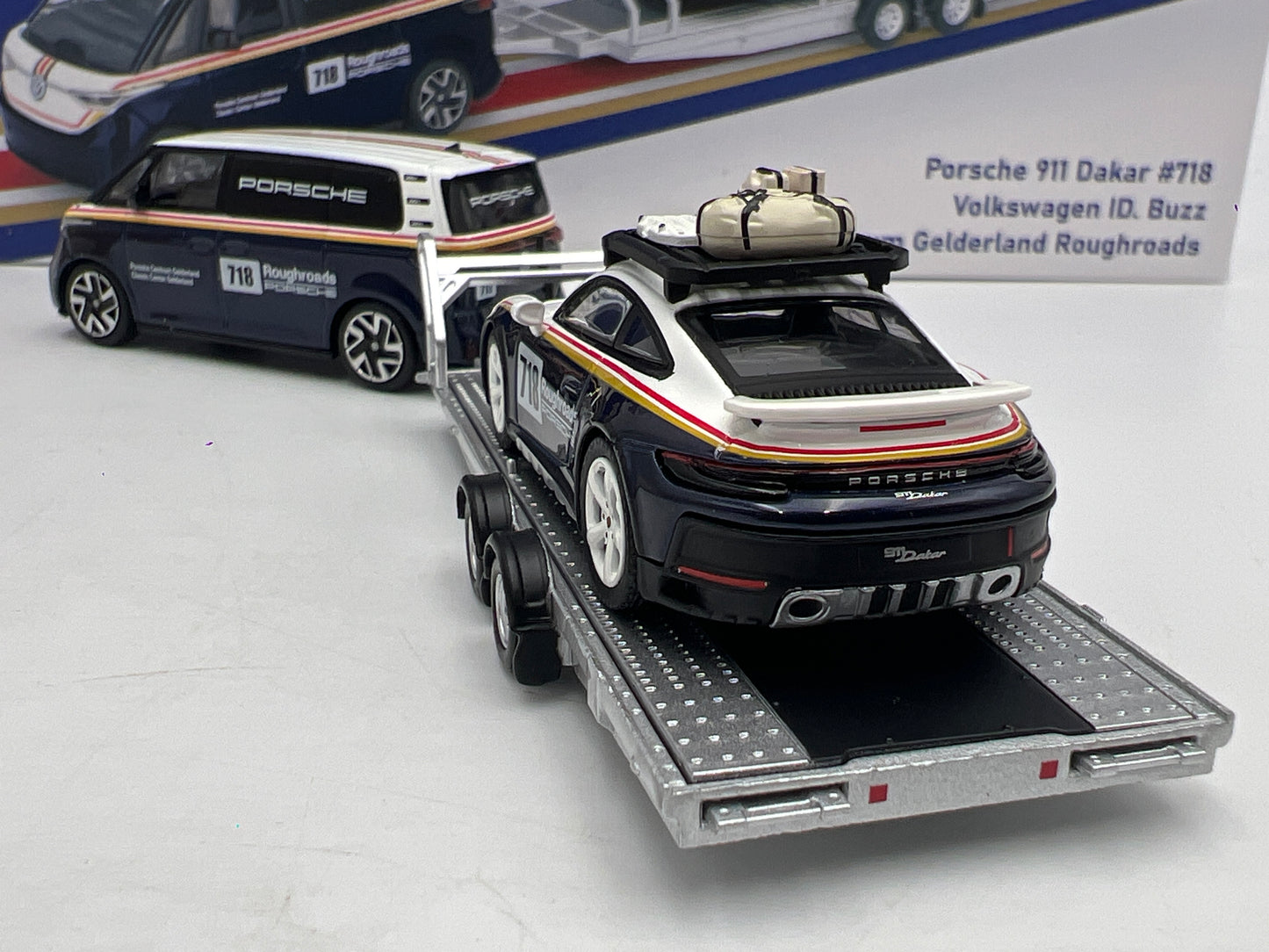 Mini GT #1115 #1117 Porsche Centrum Gelderland Roughroads VW ID Buzz & 911 Dakar Set