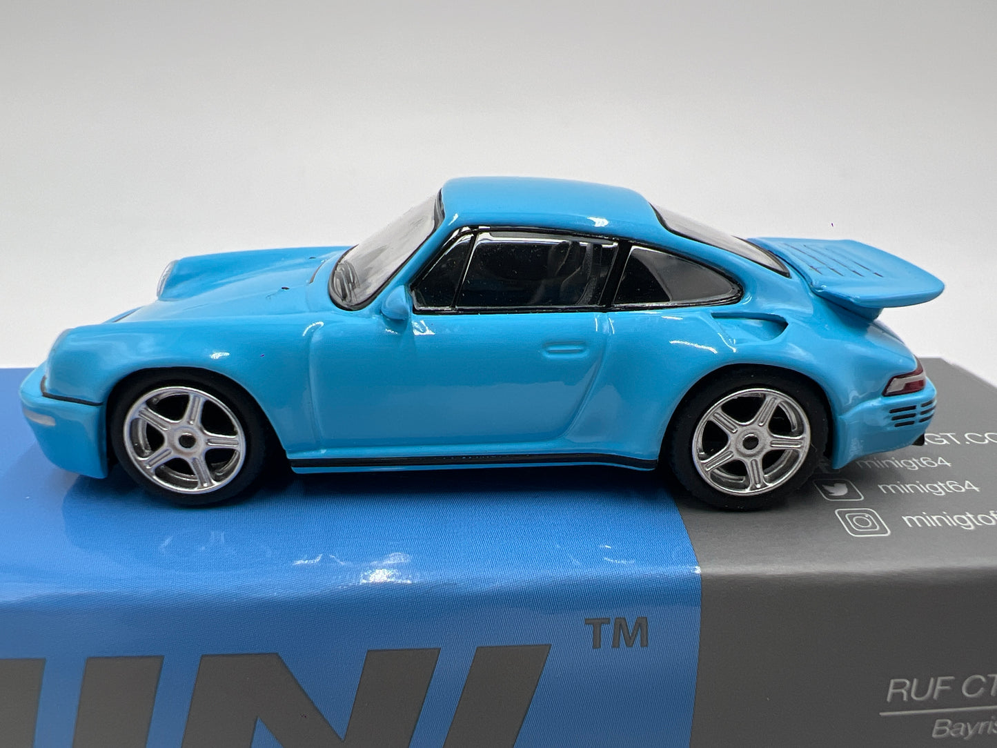 Mini GT Mijo Exclusives #562 Porsche RUF CTR Anniversary Light Blue