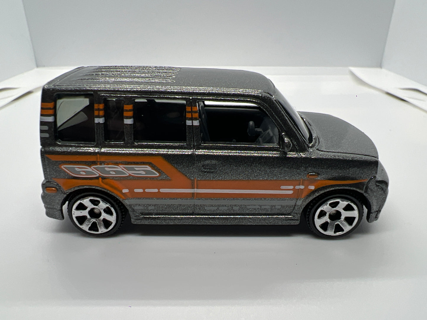 Matchbox 1/64 Scion xB Gray Loose