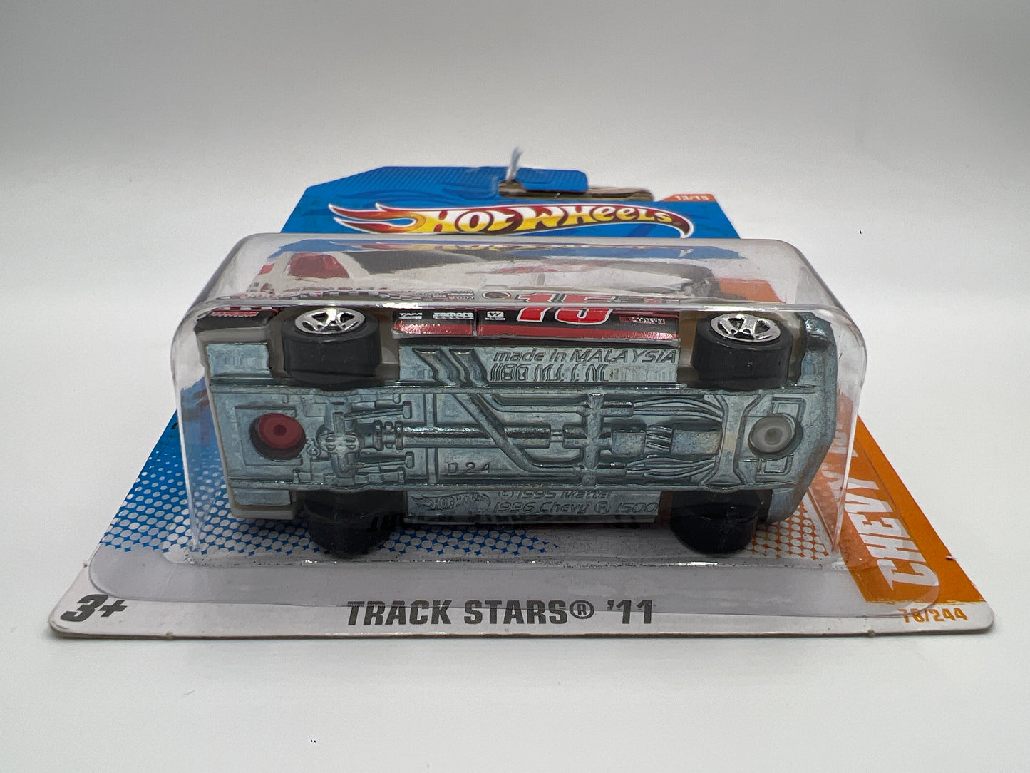 2011 Hot Wheels Track Stars #78 Chevy 1500 White 13B