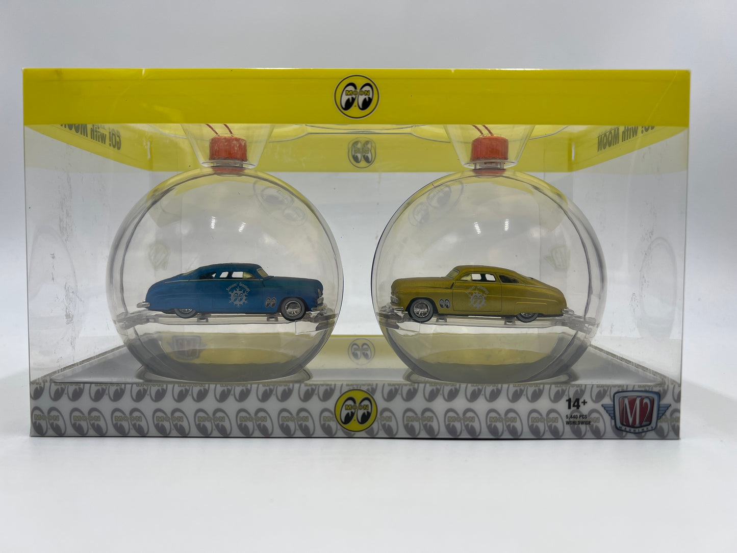 M2 Machines Holiday Ornaments 2 Pack Mooneyes 1949 Mercury Custom