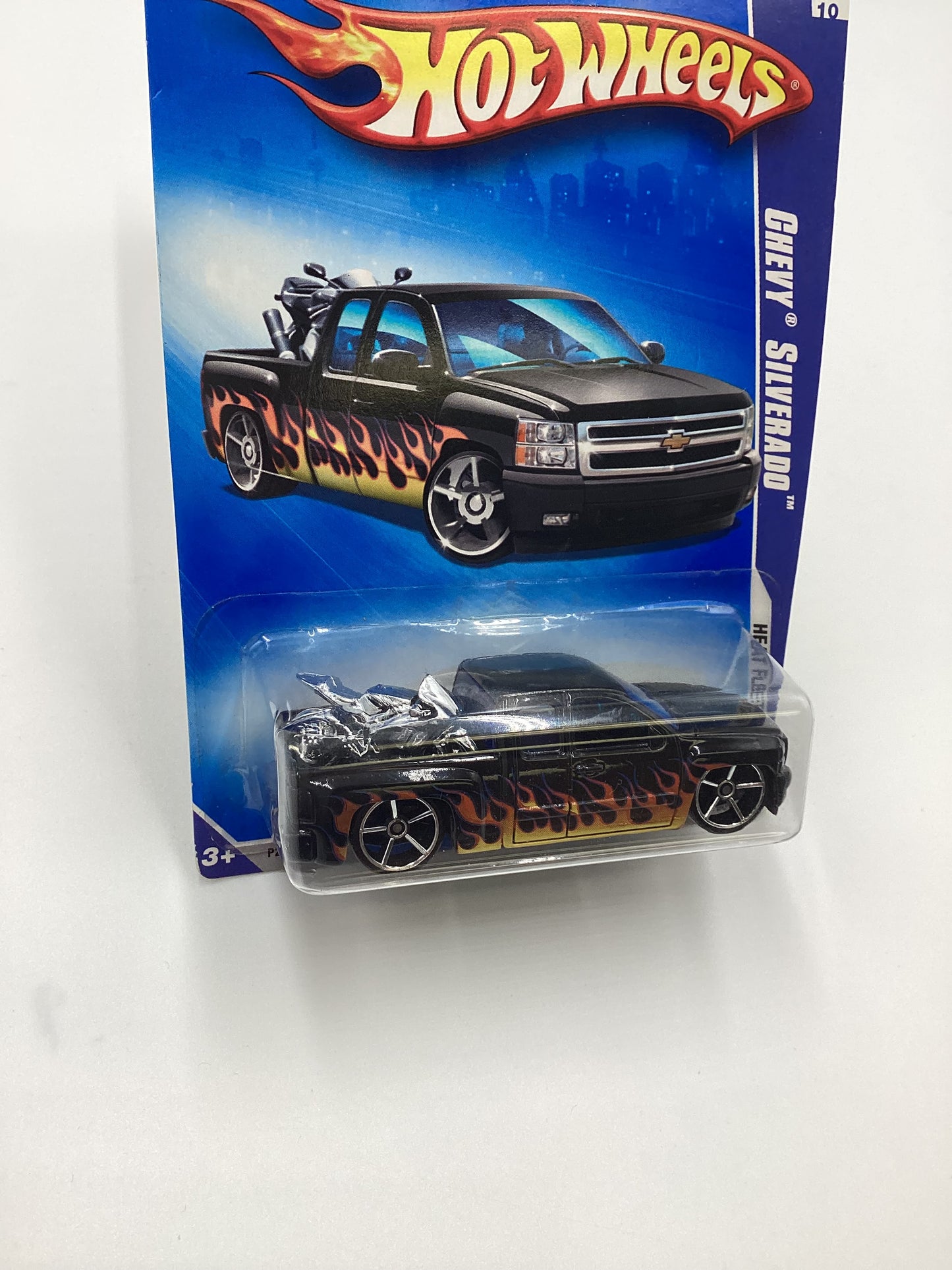 2009 Hot Wheels #117 Chevy Silverado Black (SR)