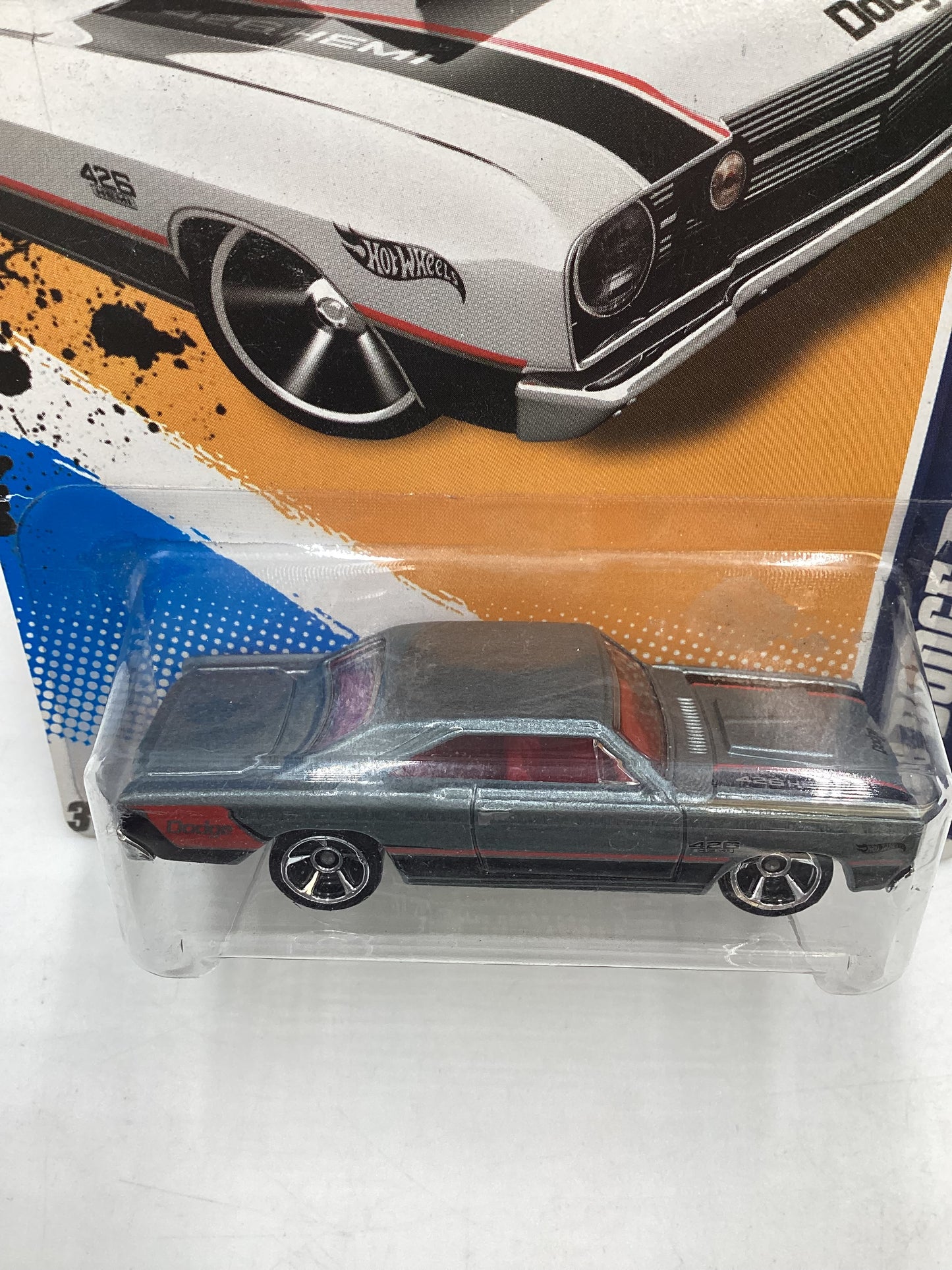 2012 Hot Wheels Muscle Mania Mopar #81 68 Dodge Dart Silver 36D